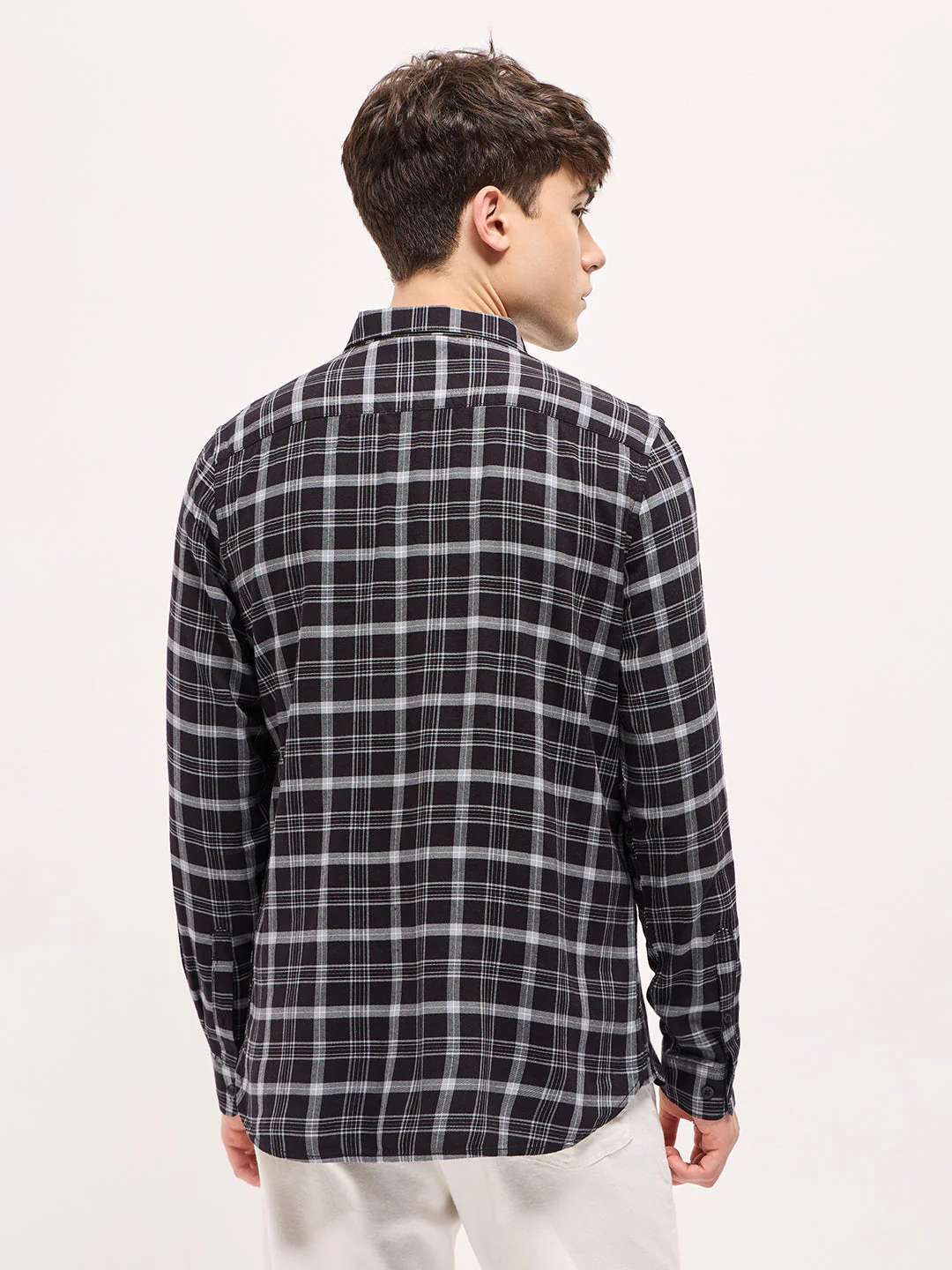 Men Black Casual Shirt - Image 2
