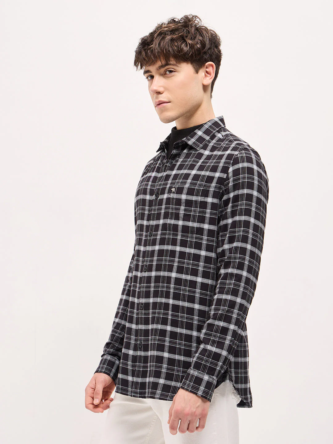 Men Black Casual Shirt - Image 3