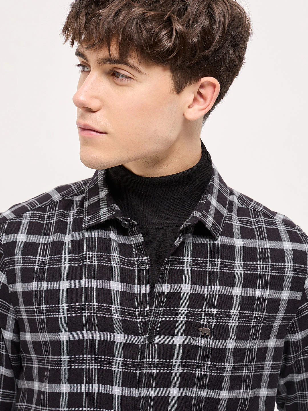 Men Black Casual Shirt - Image 5