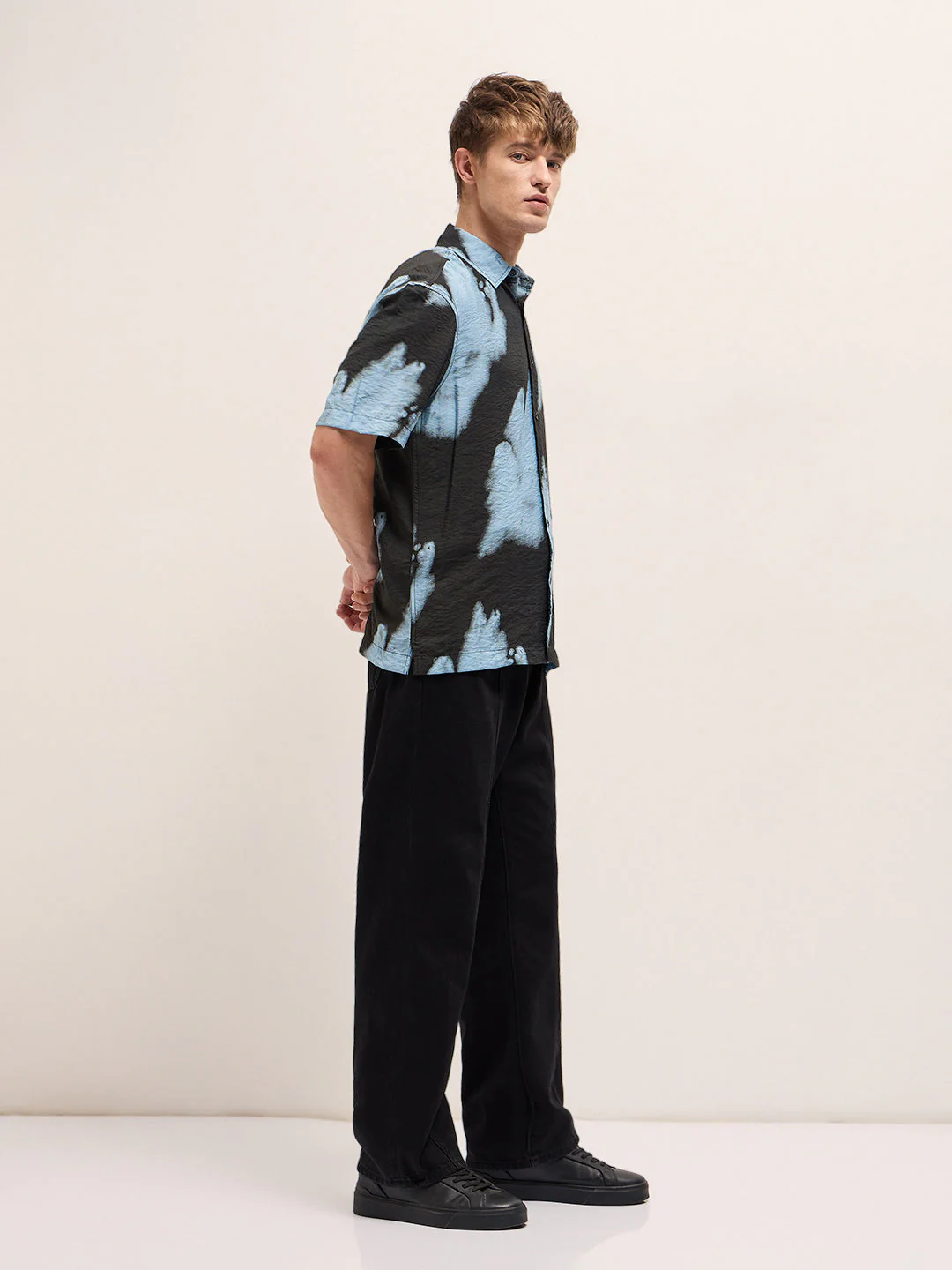 Men Black Casual Shirt - Image 3