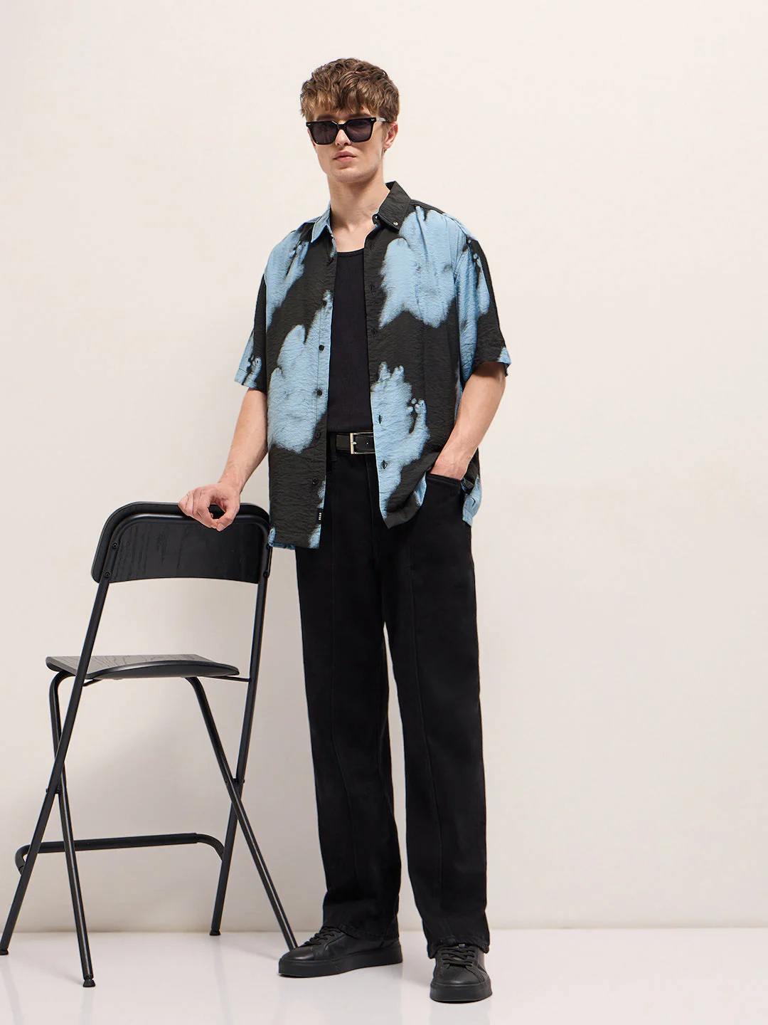 Men Black Casual Shirt - Image 4