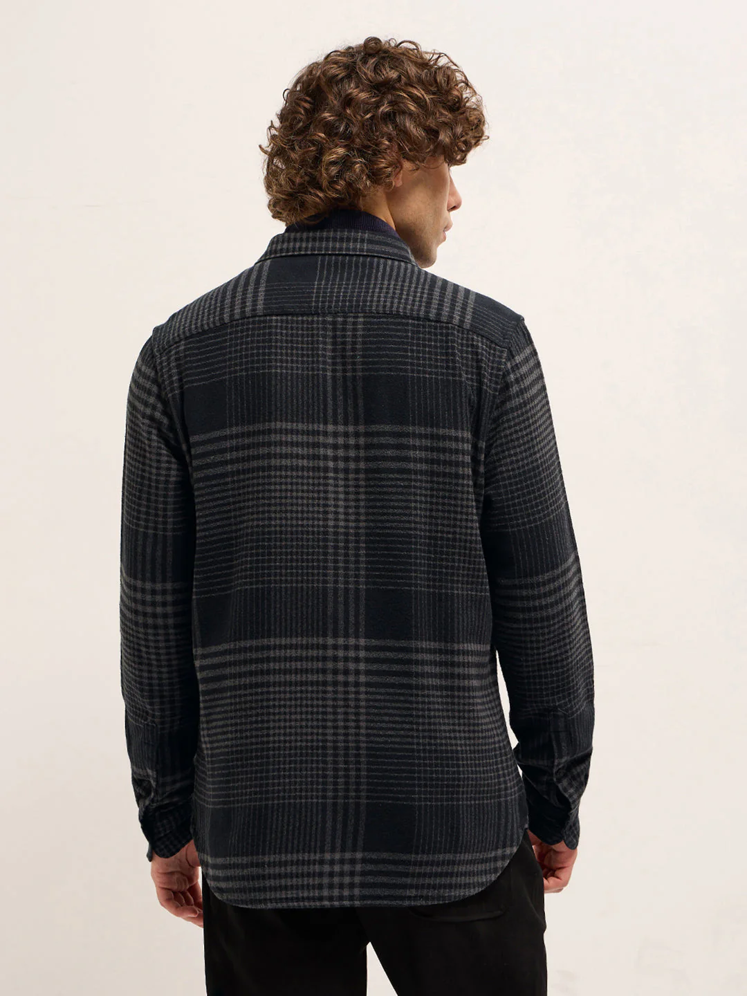 Men Black Casual Shirt - Image 3