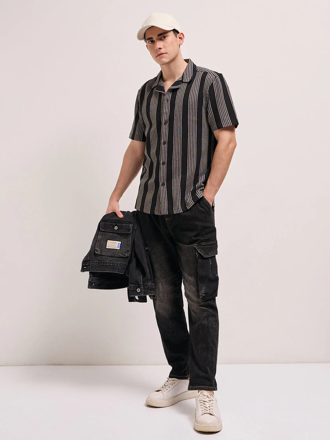 Men Black Casual Shirt - Image 4