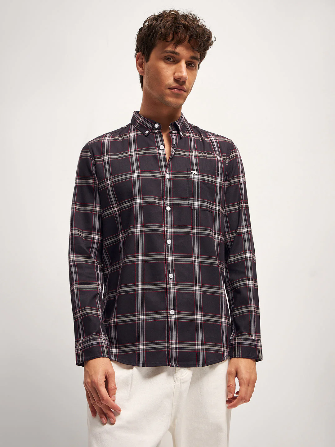 Men Black Checked Slim Fit Casual Shirt