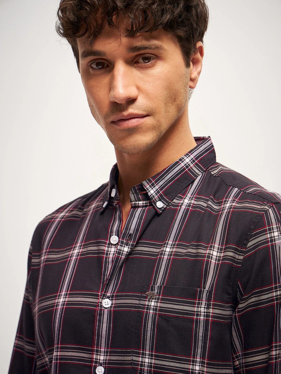 Men Black Checked Slim Fit Casual Shirt - Image 5