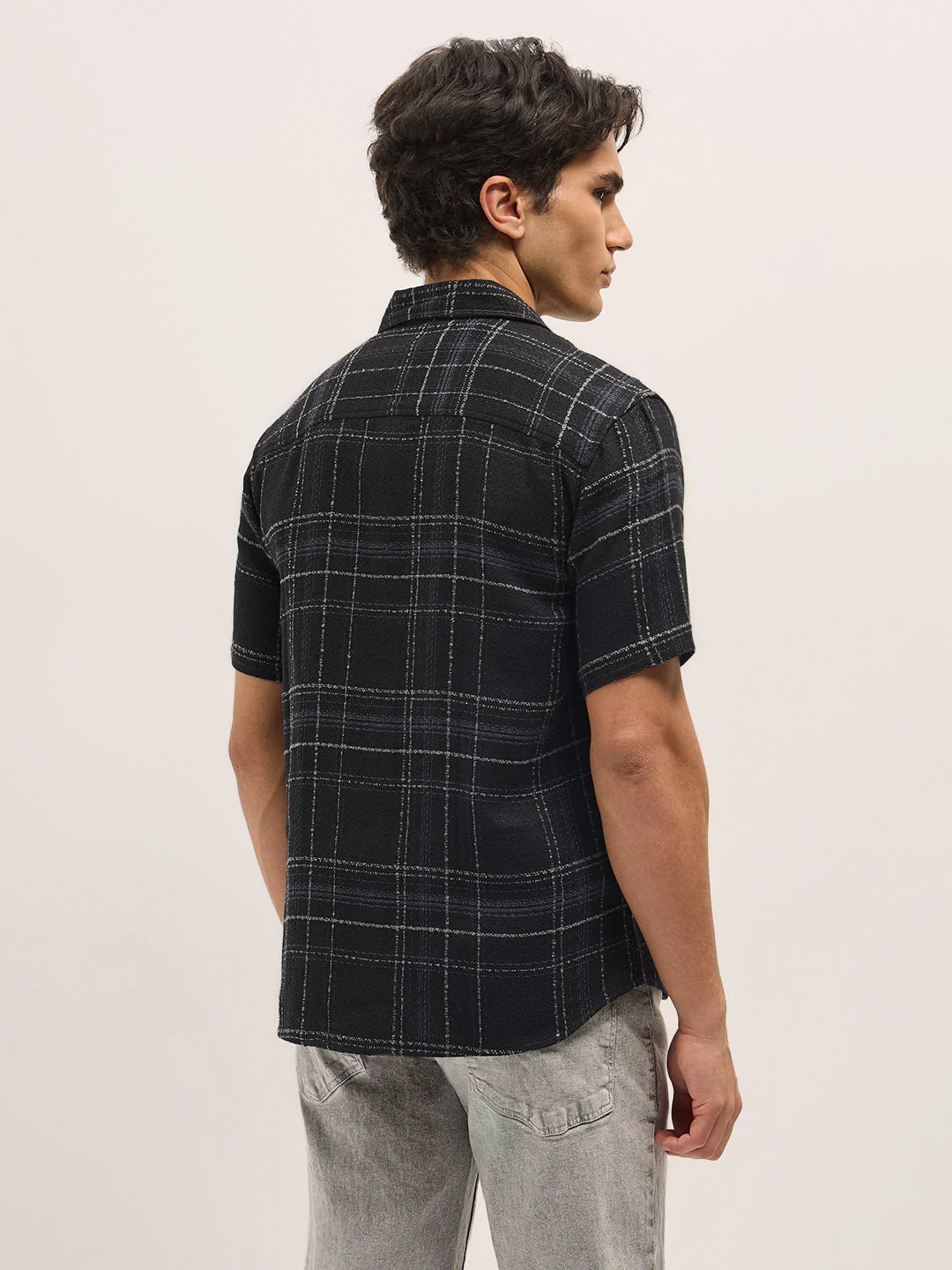Men Black Checkered Regular Fit Casual Shirt - Image 2