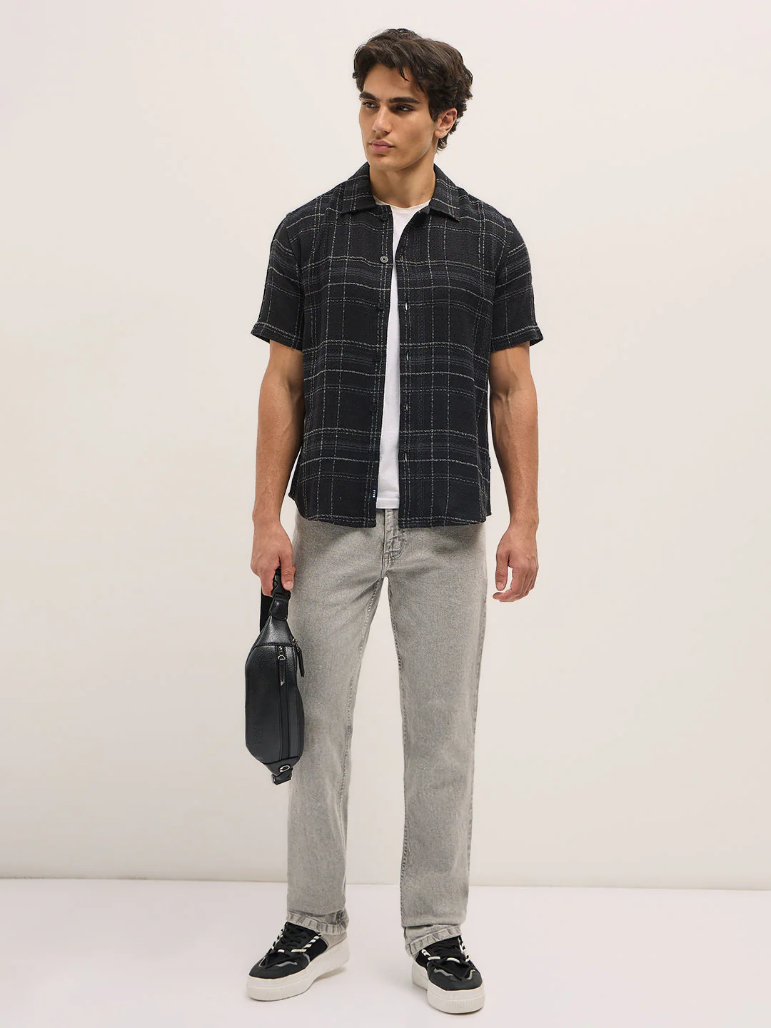 Men Black Checkered Regular Fit Casual Shirt - Image 4