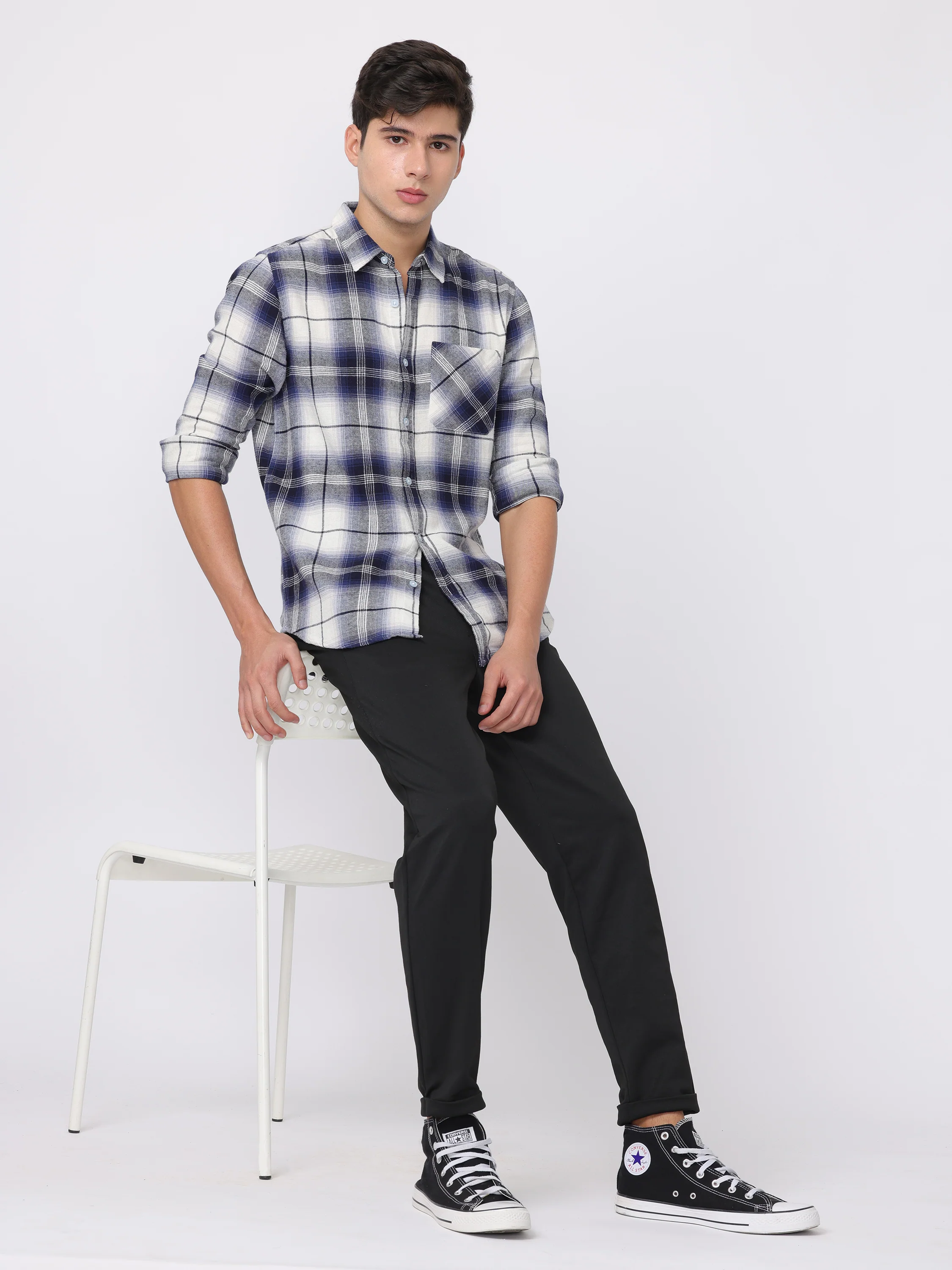 Men Black Comfort Fit Joggers - Image 2