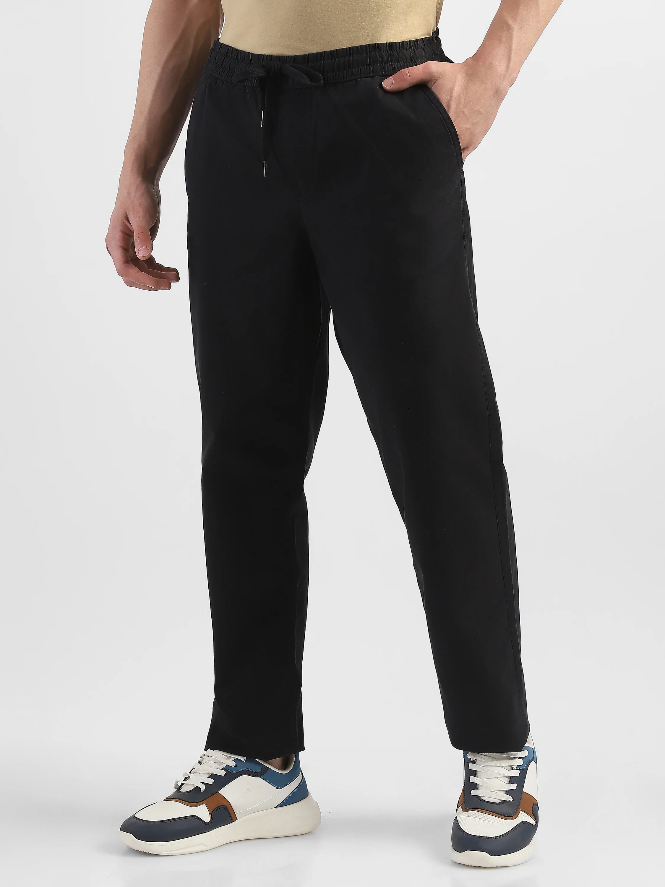 Men Black Cotton Blend Mid-Rise Pants - Image 2
