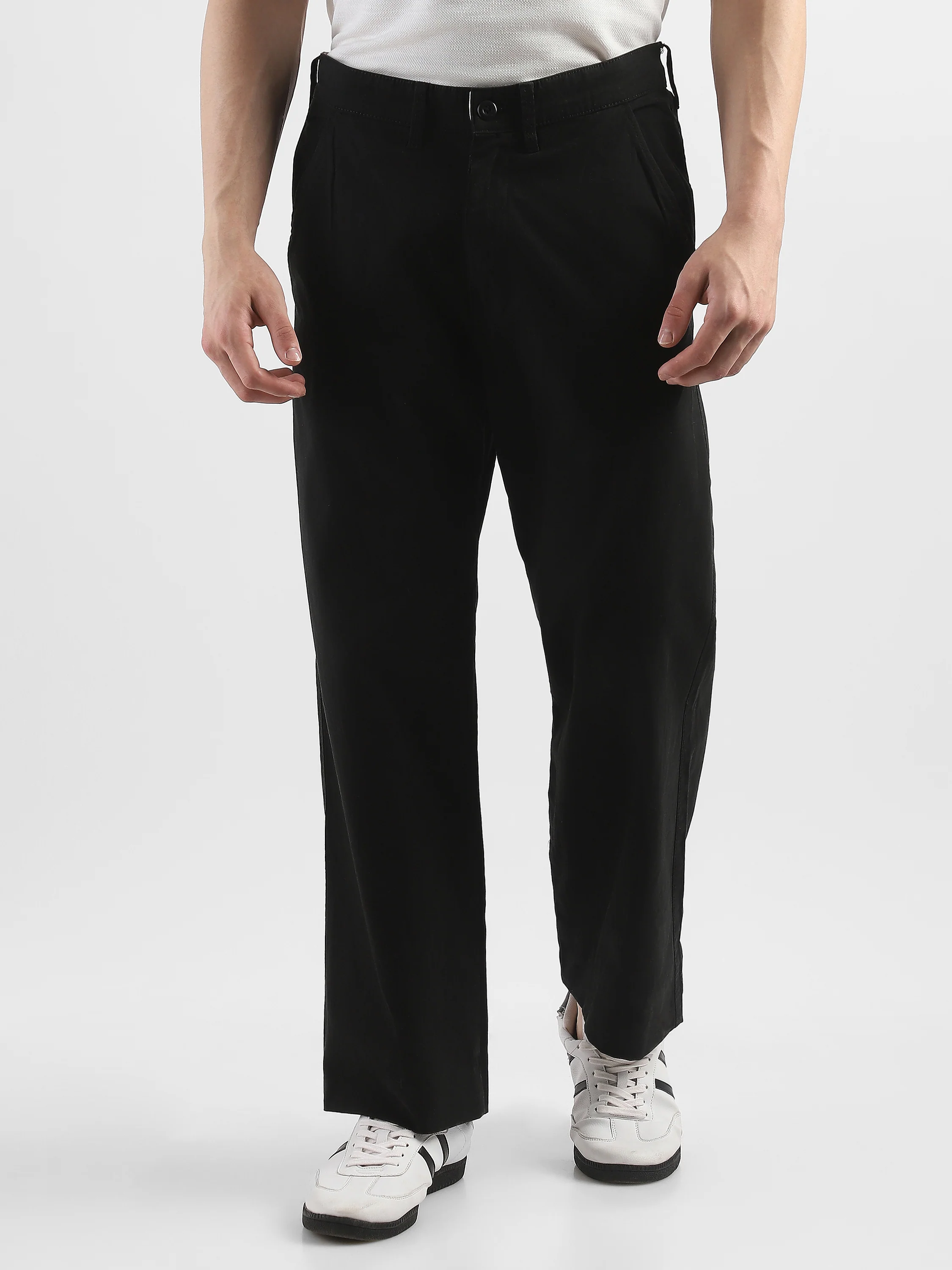 Men Black Straight Fit Trousers - Image 2