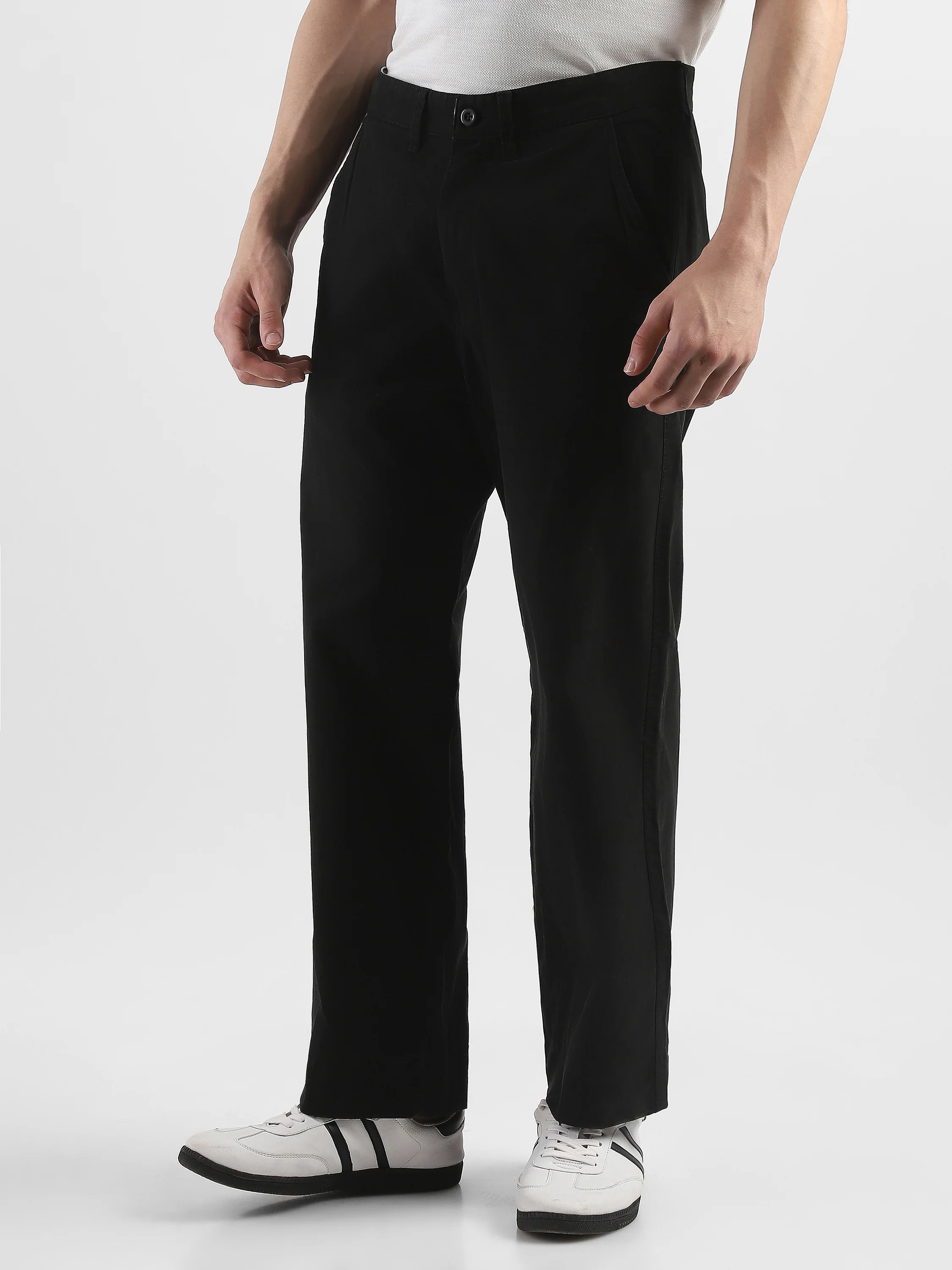 Men Black Straight Fit Trousers - Image 5