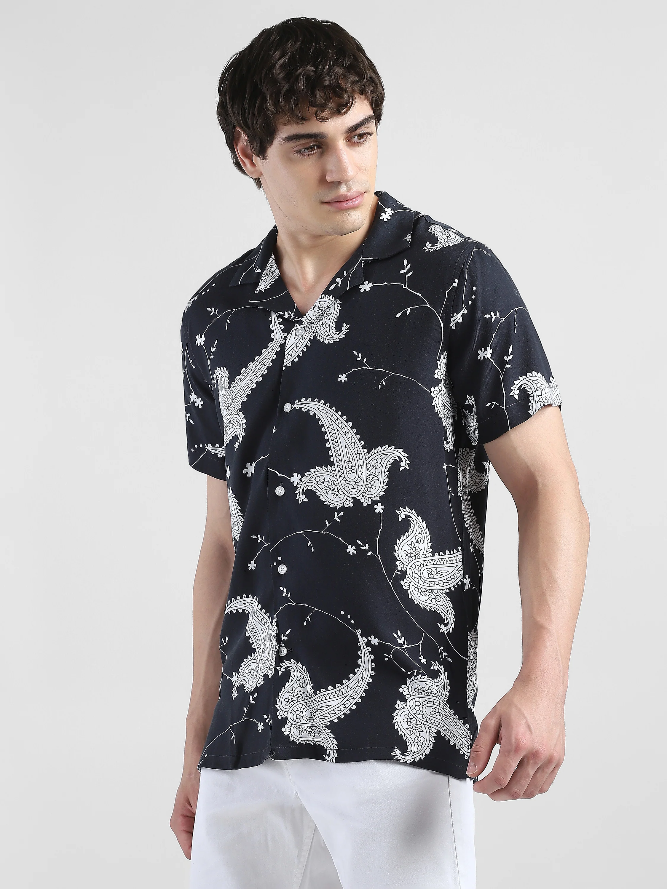 Men Black Comfort Fit Shirts - Image 2