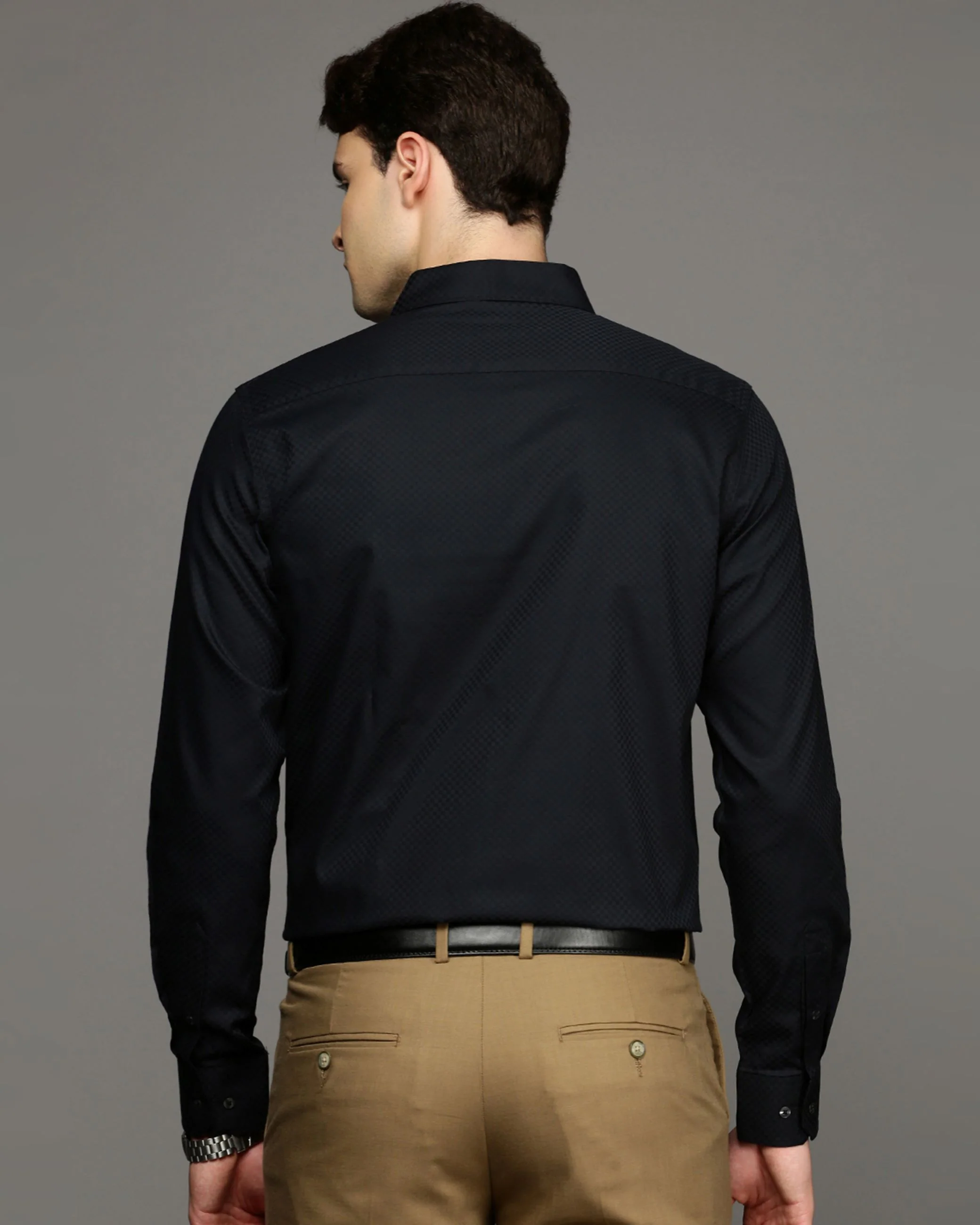 Men Black Cotton Blend Slim Shirt - Image 4