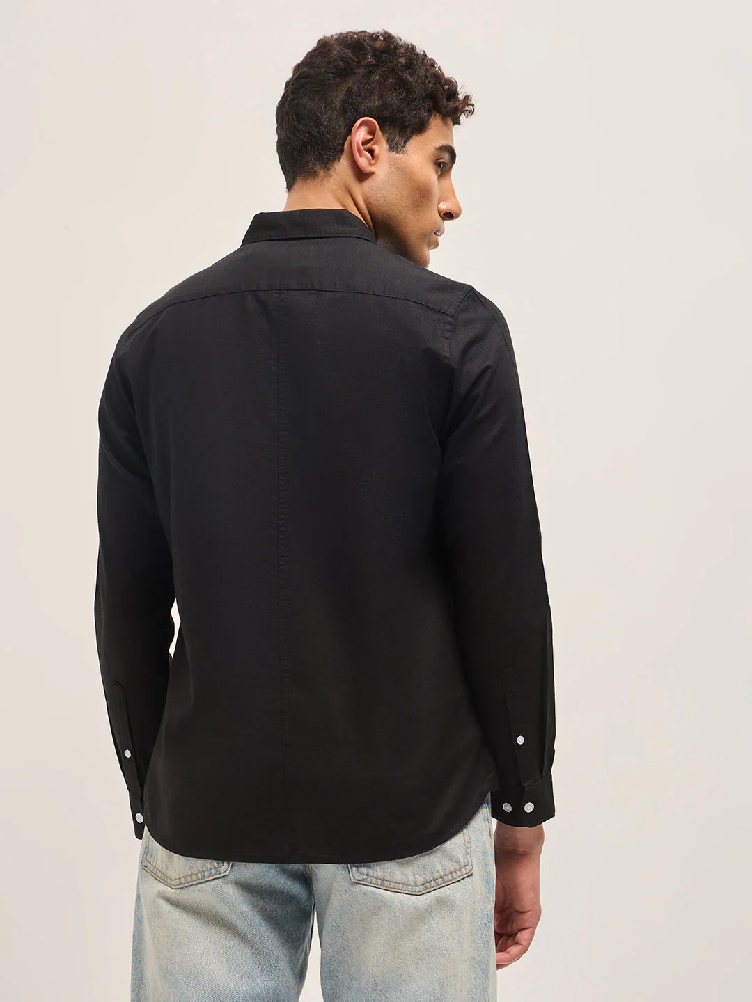Men Black Cotton Linen Slim Fit Solid Casual Shirt - Image 2