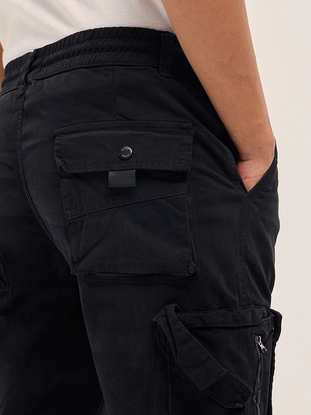 Men Black Cotton Relaxed Fit Cargo Pants - Image 6