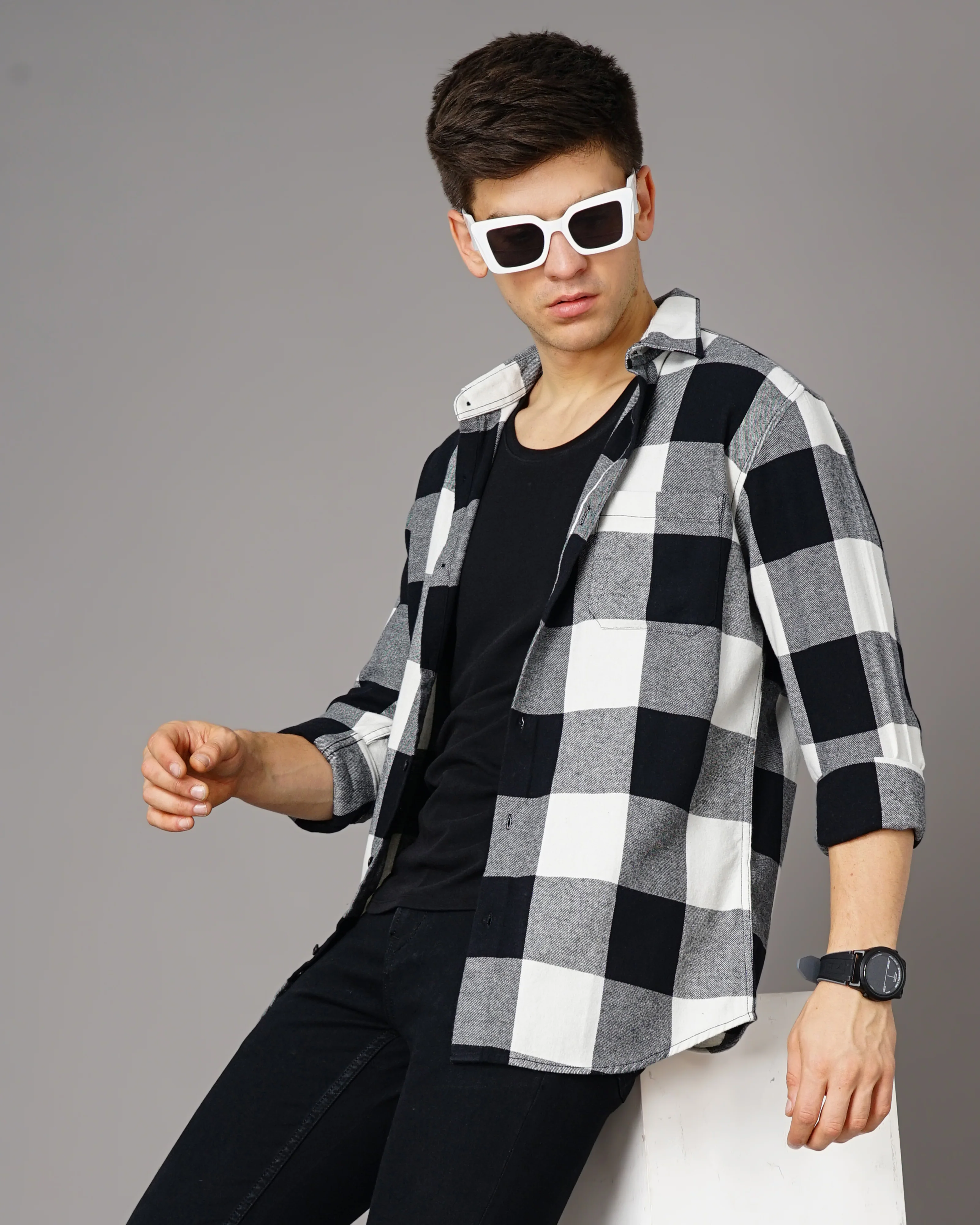 Men Black Cotton Slim Shirt - Image 4