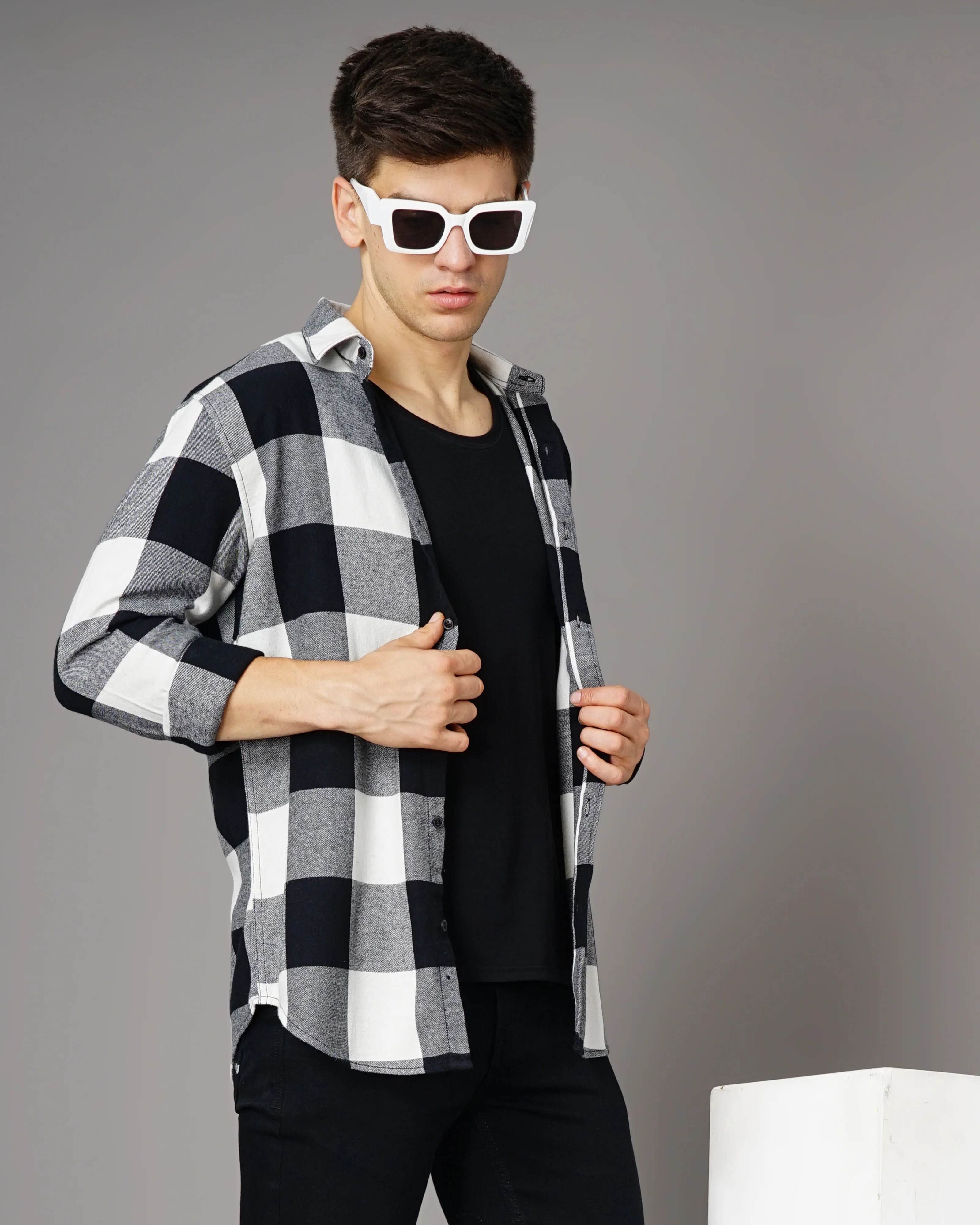 Men Black Cotton Slim Shirt - Image 6