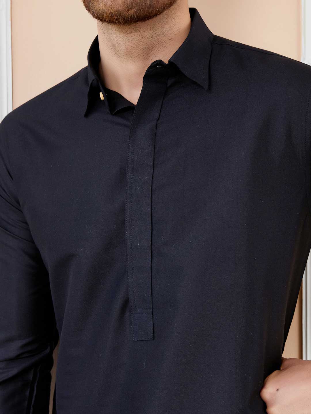 Men Black Cotton Solid Pathani Kurta - Image 5