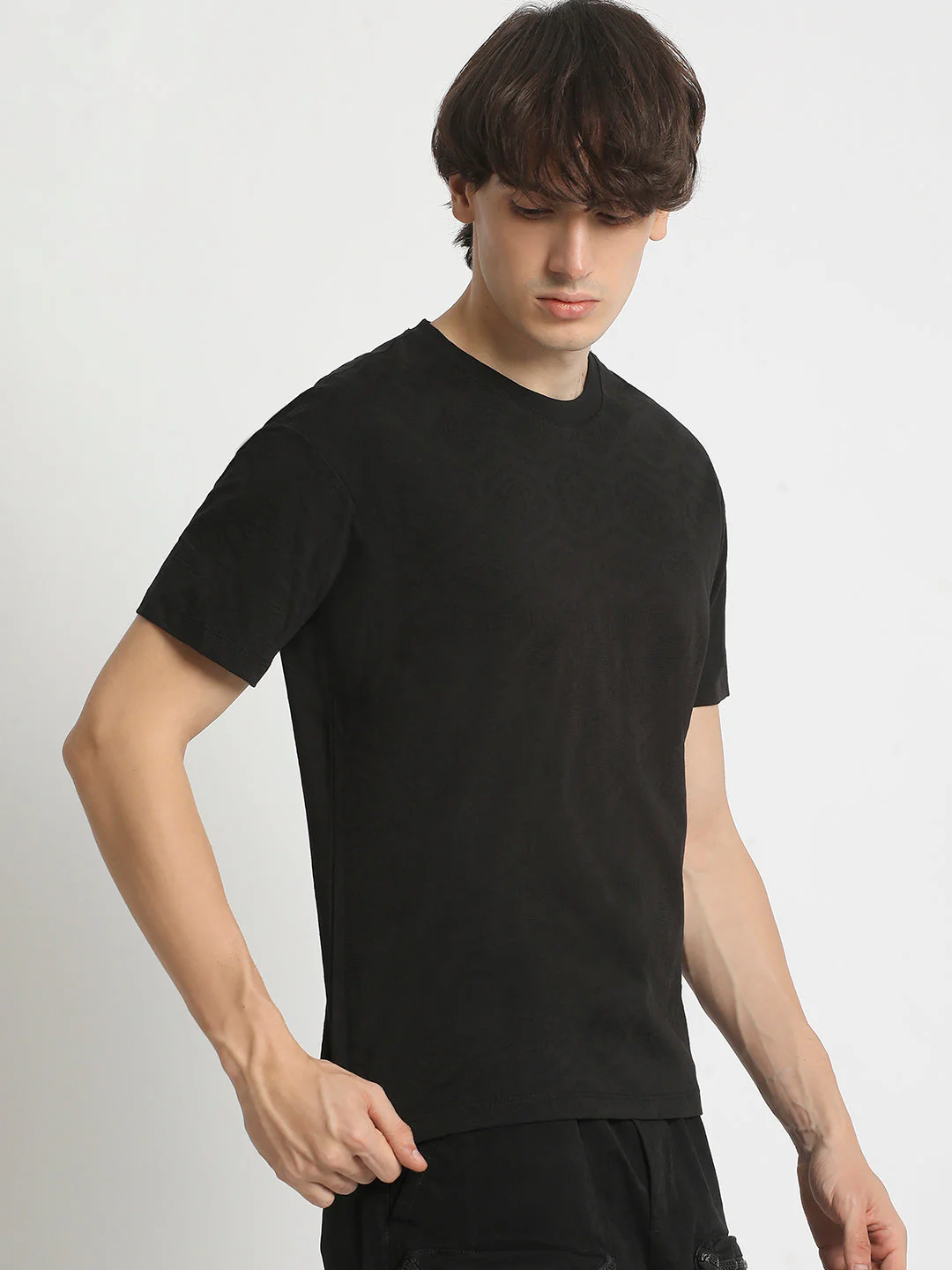 Men  Black Crew Neck T-Shirt - Image 2