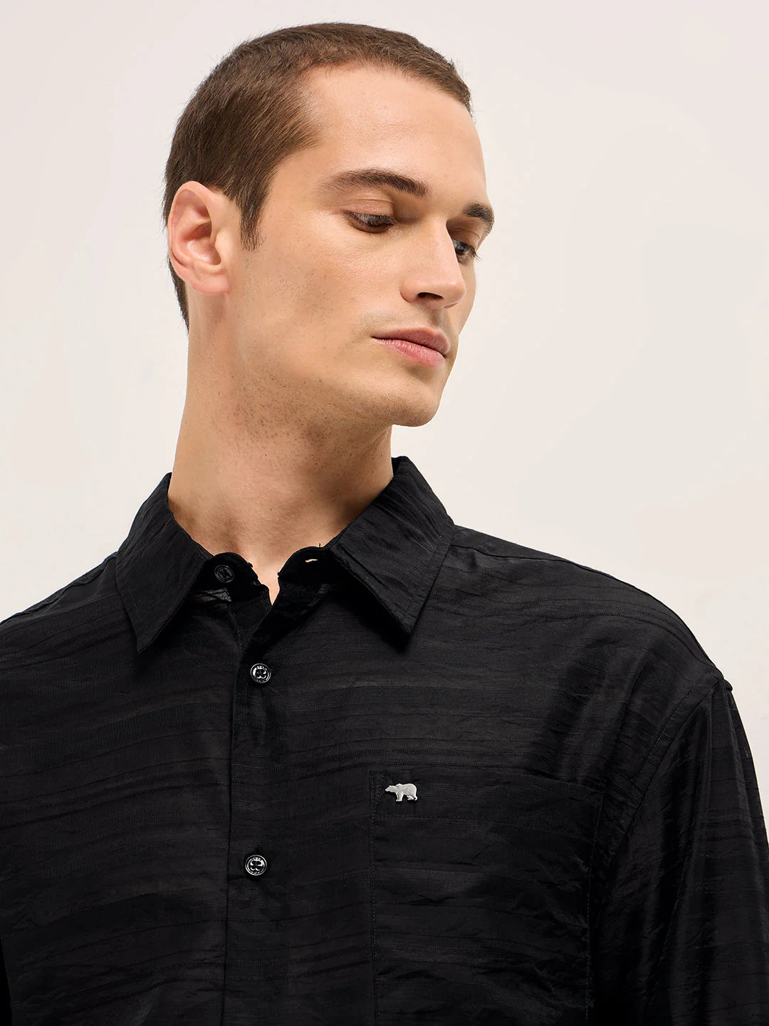 Men Black Crinkled Horizontal Textured Stripe Relaxed Fit Casual Shirt - Image 5