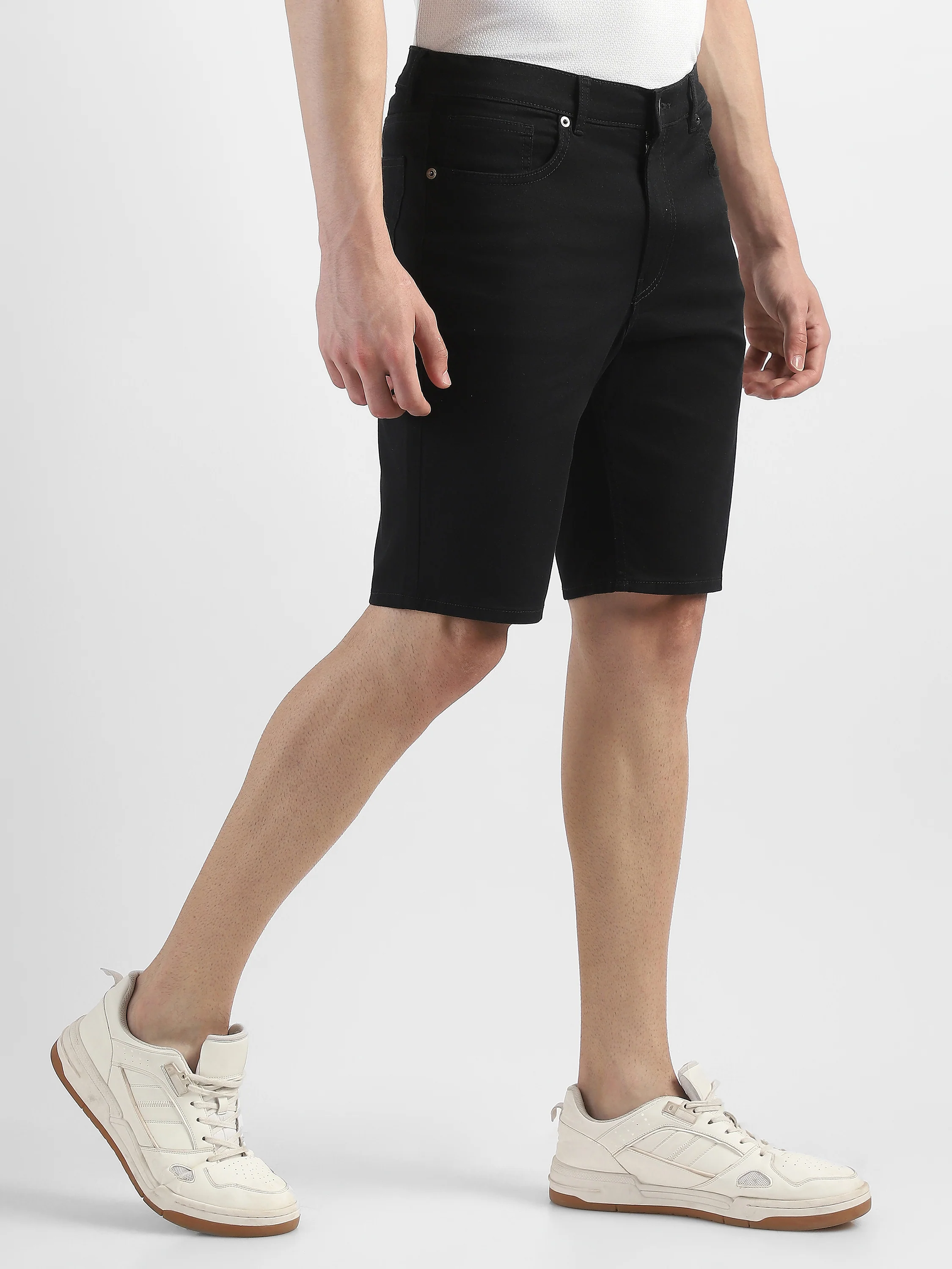 Men Black Denim Knee Length Shorts - Image 4