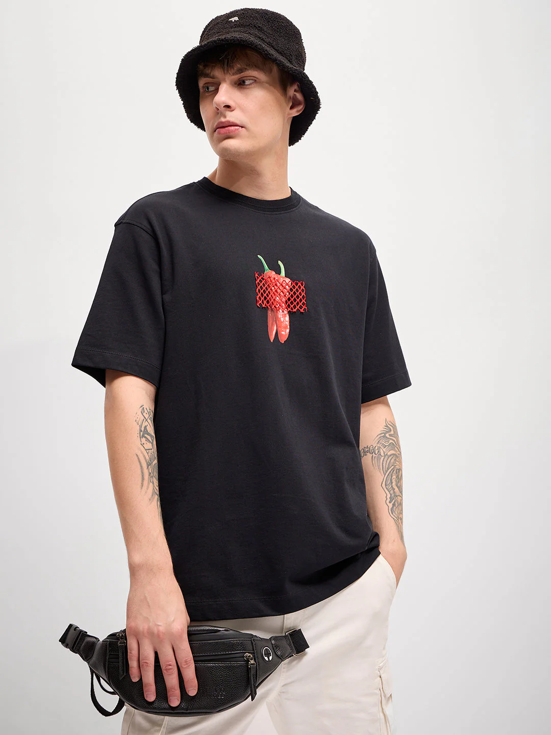 Men Black digital print Crew Neck T-Shirt - Image 6