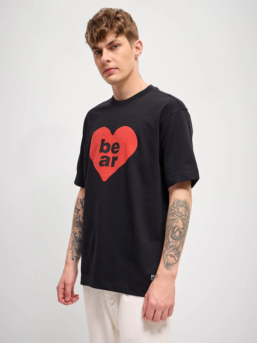 Men Black digital print Crew Neck T-Shirt - Image 3
