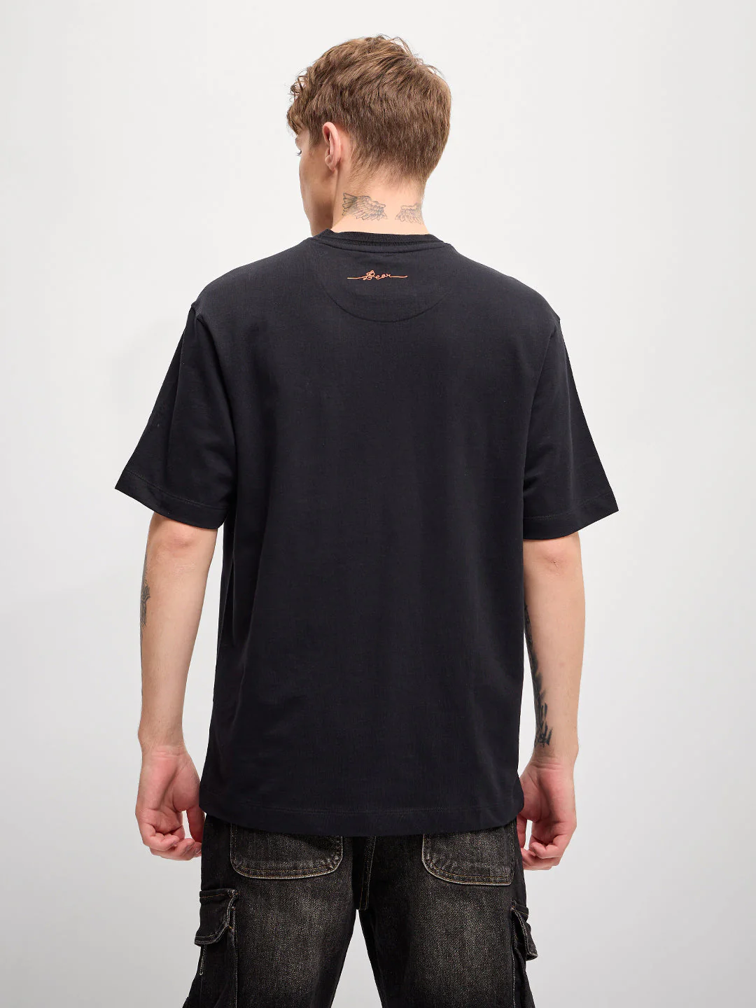 Men Black digital print Crew Neck T-Shirt - Image 2