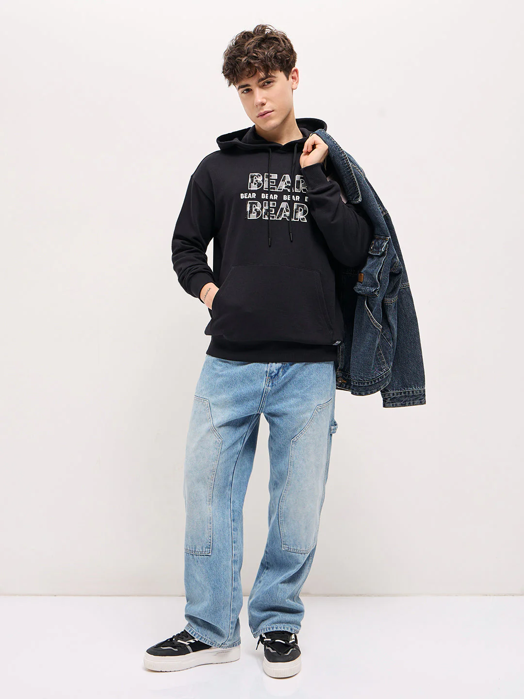 Men Black Distressed Graphic Design Relax Fit Hoodie - Image 4