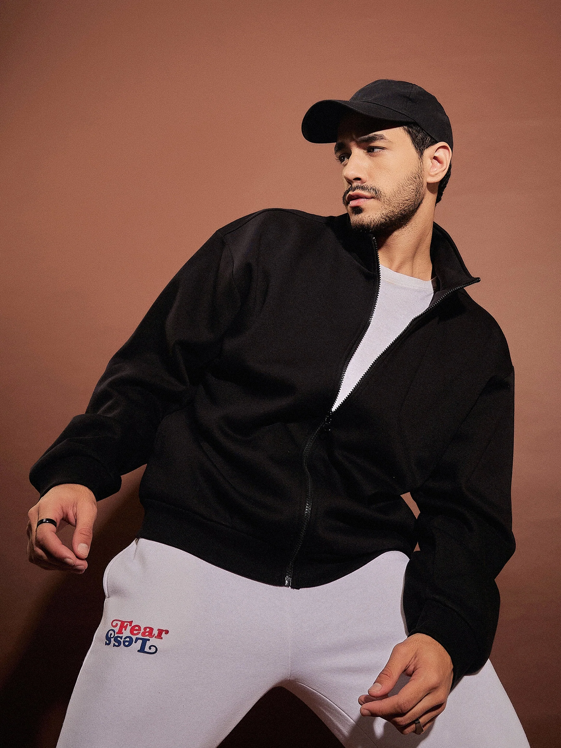 Men Black Front Zipper Oversized Sweatshirt - Image 2