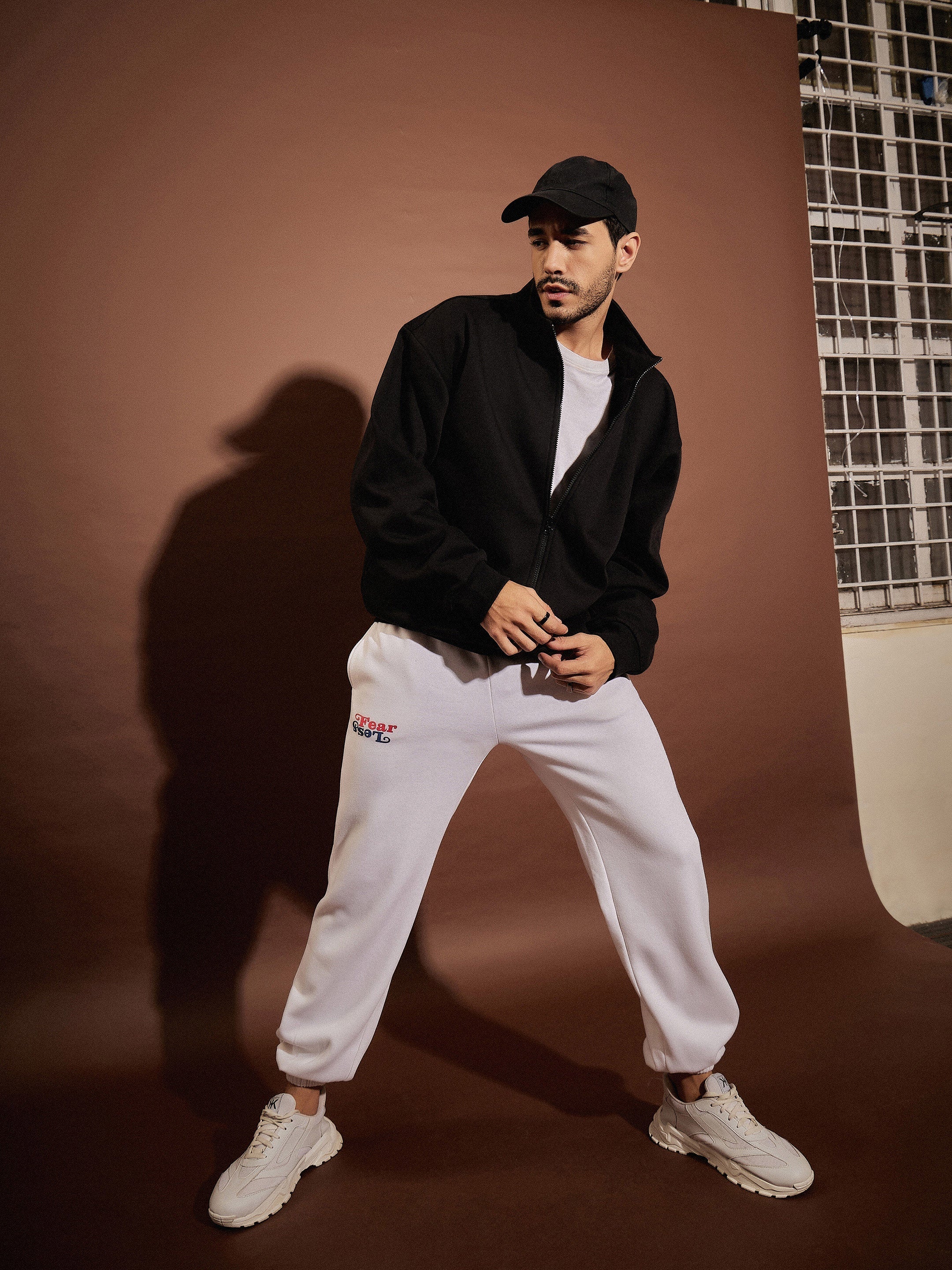 Men Black Front Zipper Oversized Sweatshirt - Image 6