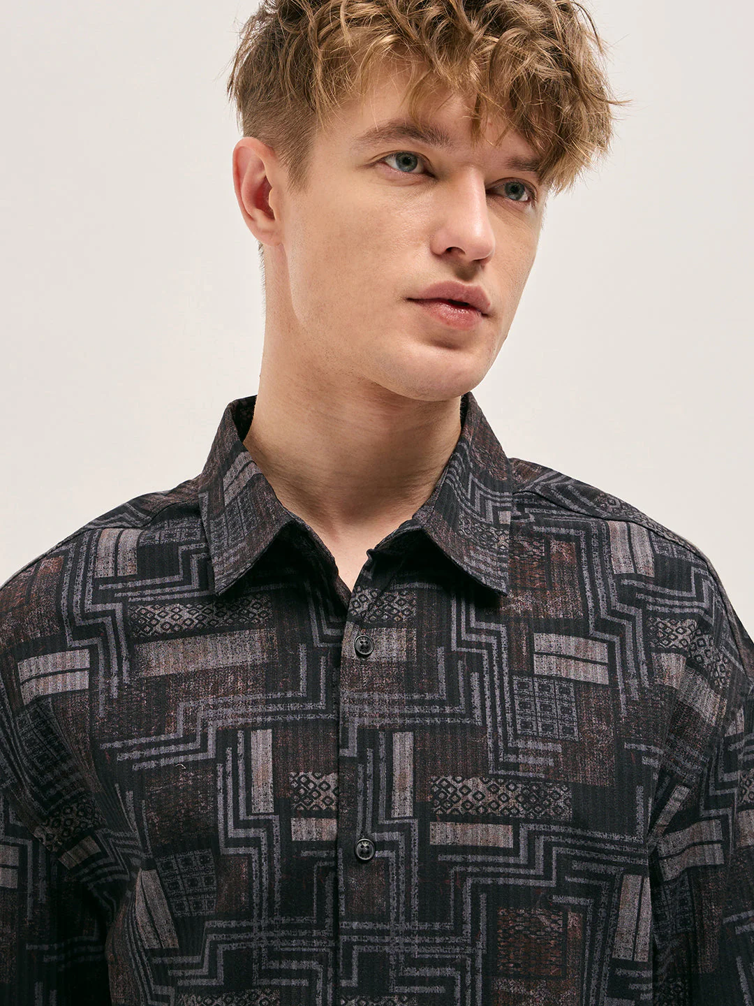 Men Black Geometric Printed Relax Fit Casual Overshirt - Image 5