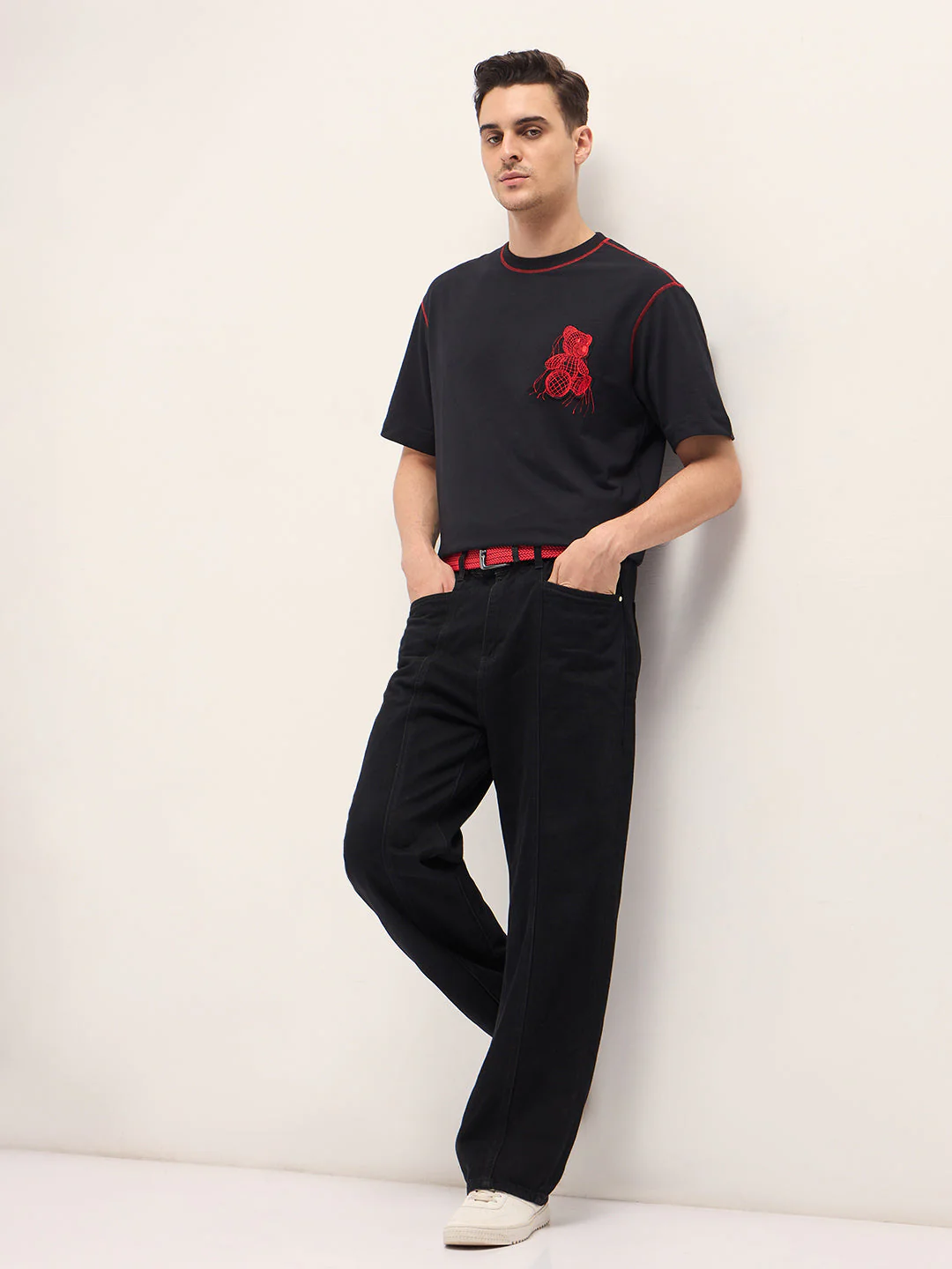 Men Black Graphic T-shirt Features a Bold Statement Back Design - Image 4