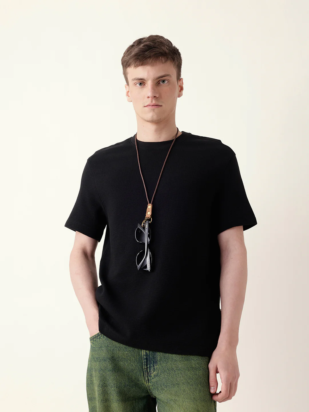 Men Black Half Sleeve Regular T-Shirt - Image 3