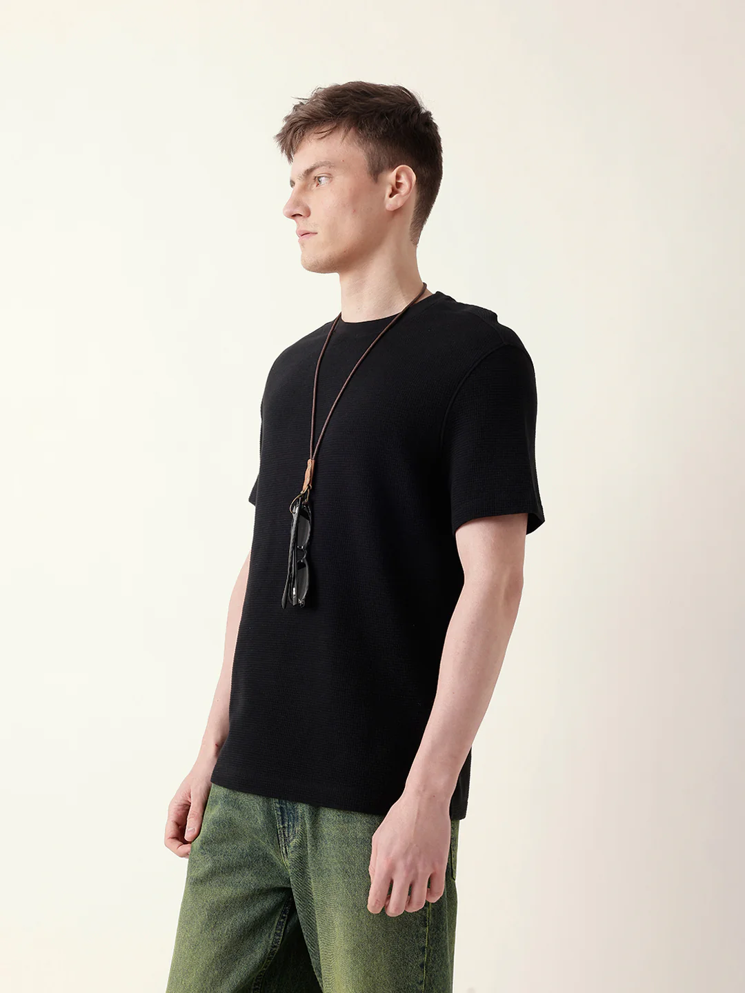 Men Black Half Sleeve Regular T-Shirt - Image 4