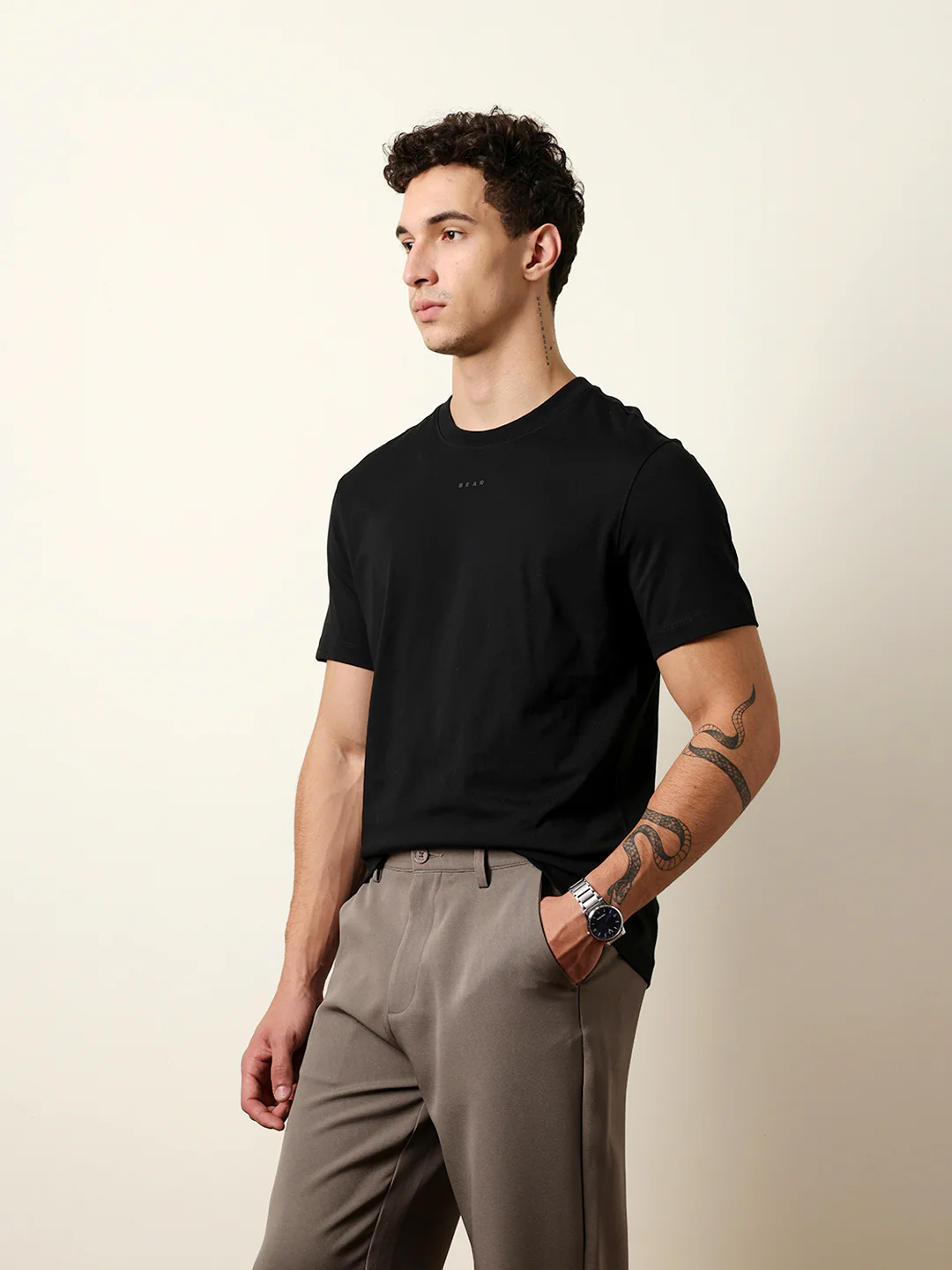 Men Black Half Sleeve Regular T-Shirt - Image 4