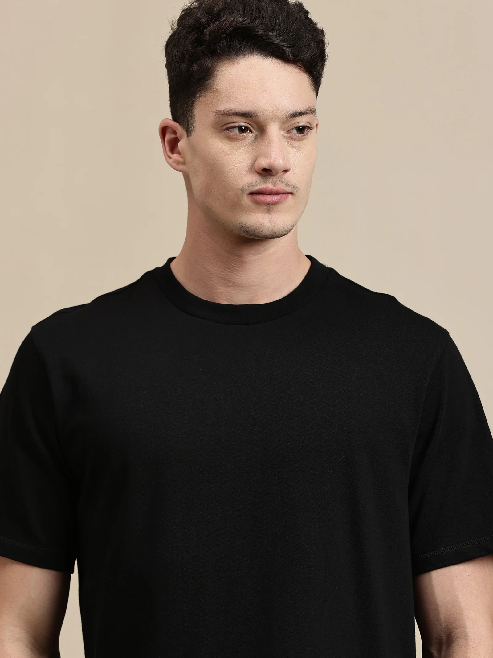 Men Black Half Sleeve T-Shirt - Image 4