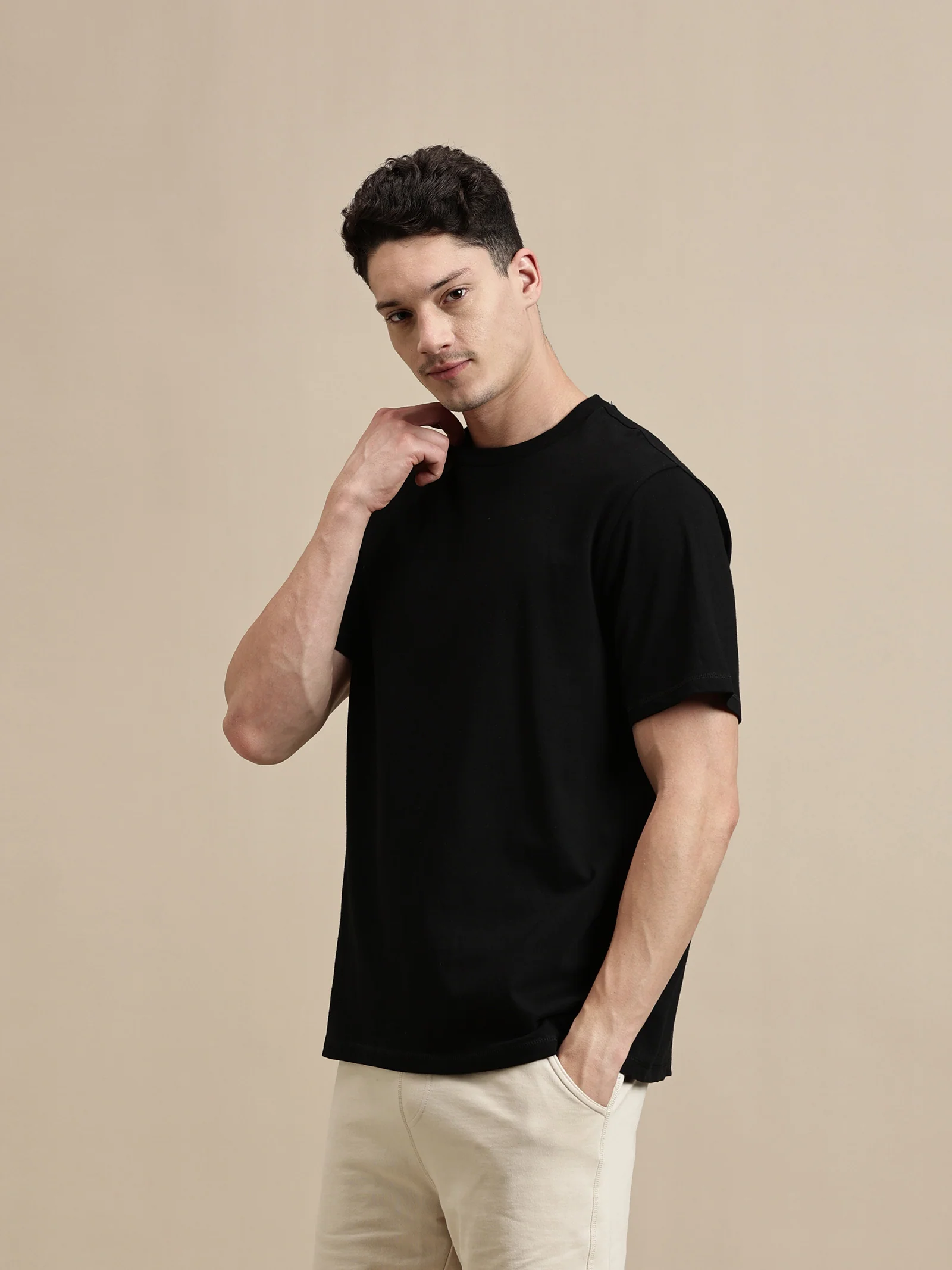 Men Black Half Sleeve T-Shirt - Image 5