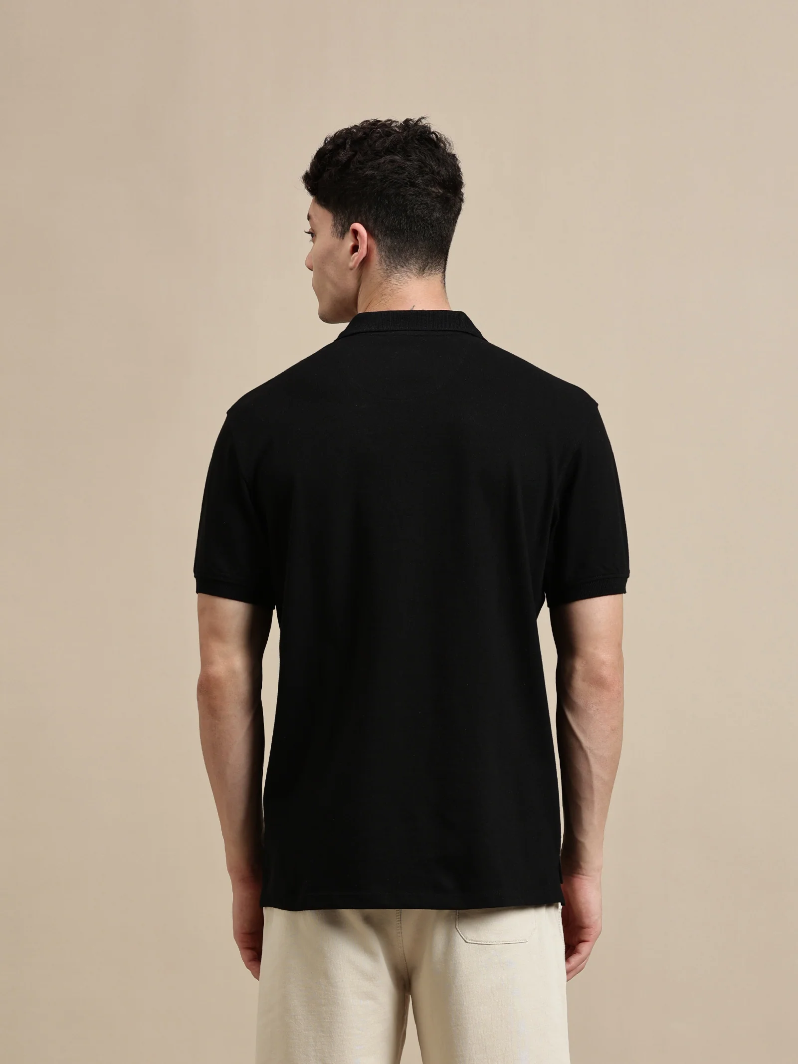 Men Black Half Sleeve T-Shirt - Image 3