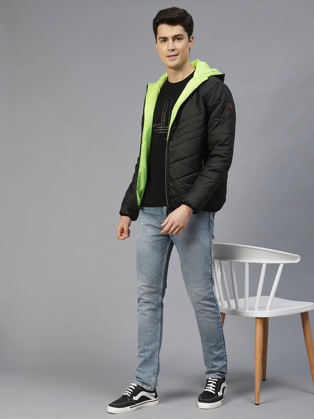 Men Black Hooded Full Sleeves Puffer Jacket