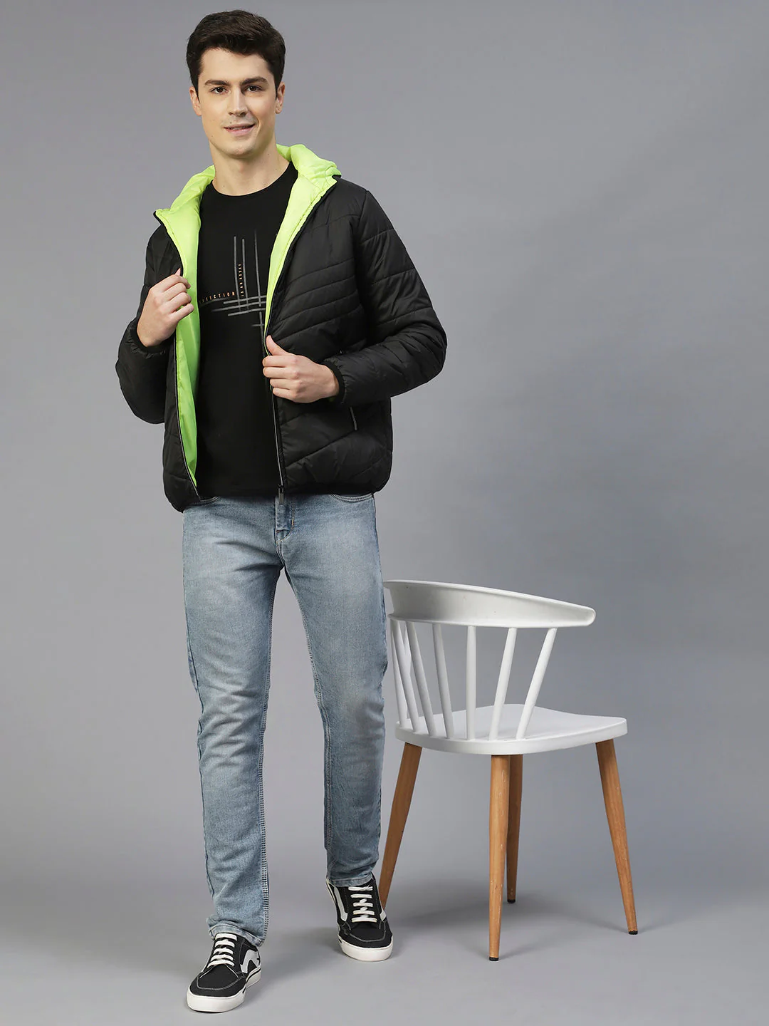 Men Black Hooded Full Sleeves Puffer Jacket - Image 2