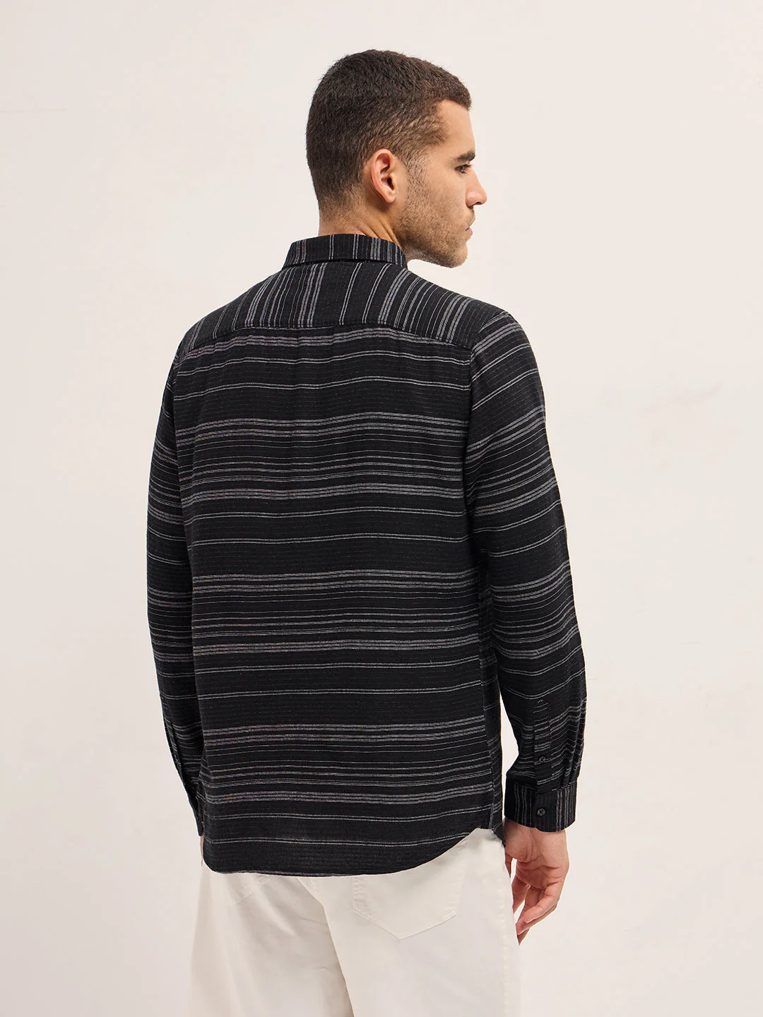 Men Black Horizontal Stripe Slim Fit Casual Shirt - Image 2