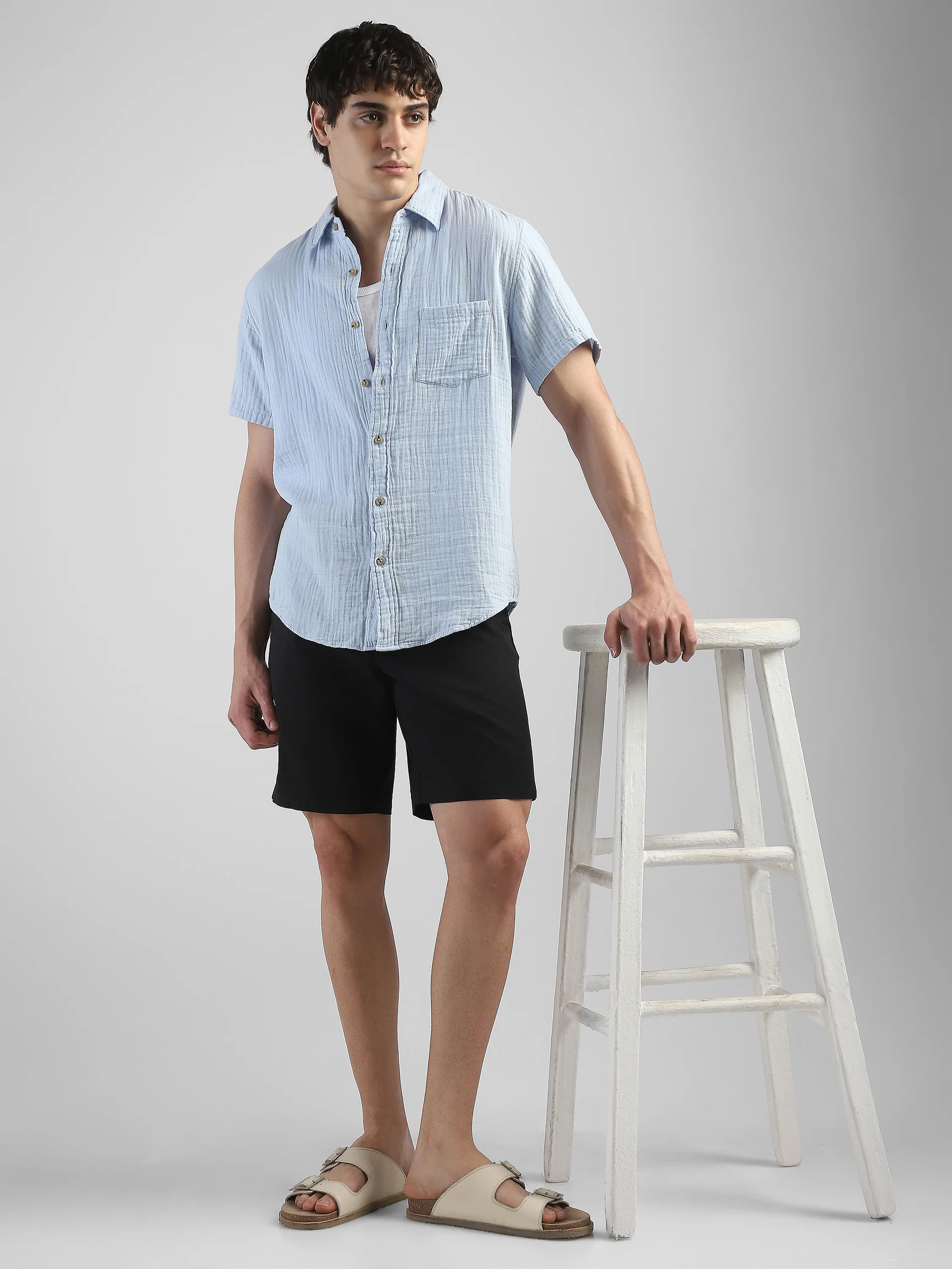 Men Black Knee Length Regular Fit Shorts - Image 2