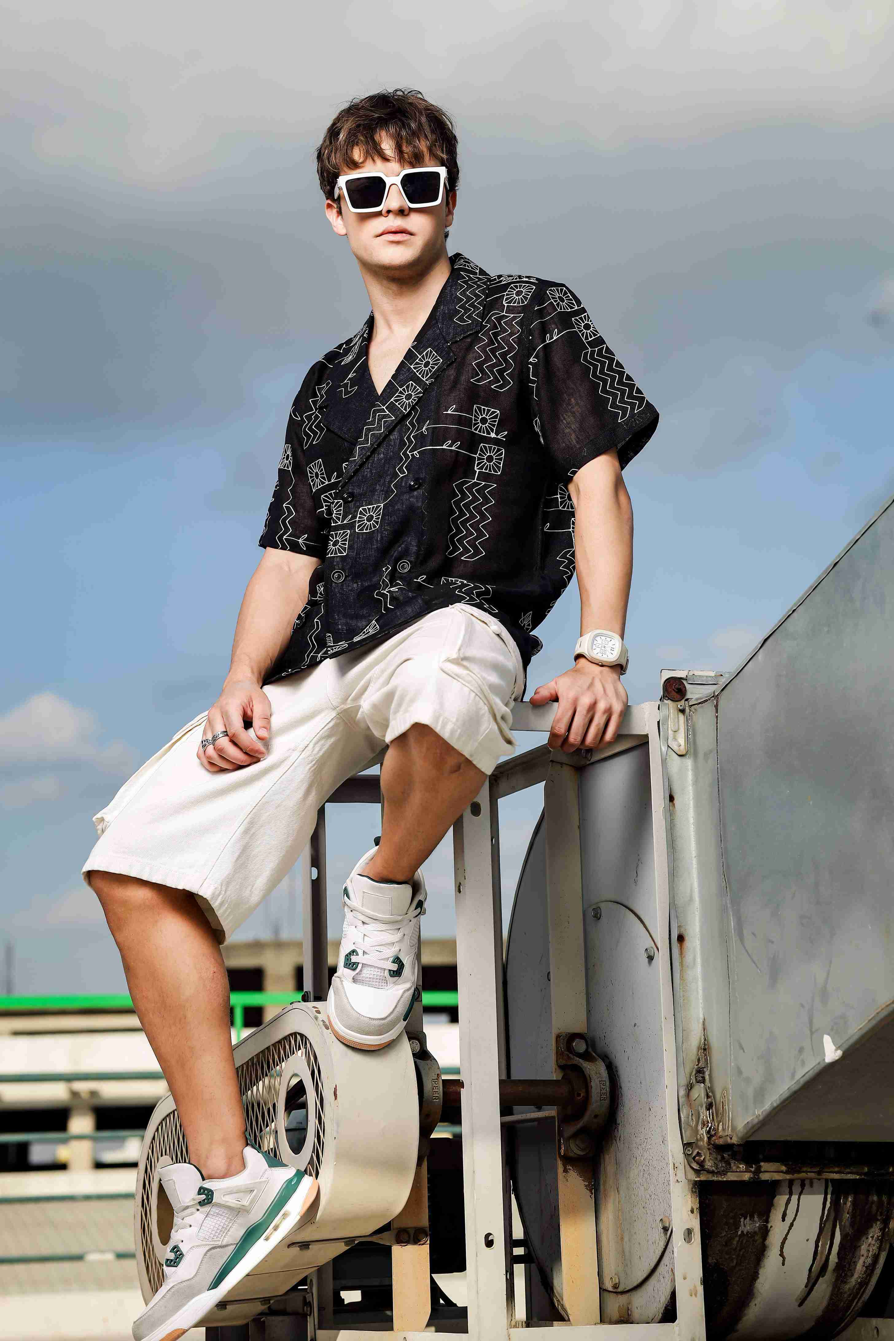 Men Black Korean Shirt - Image 5