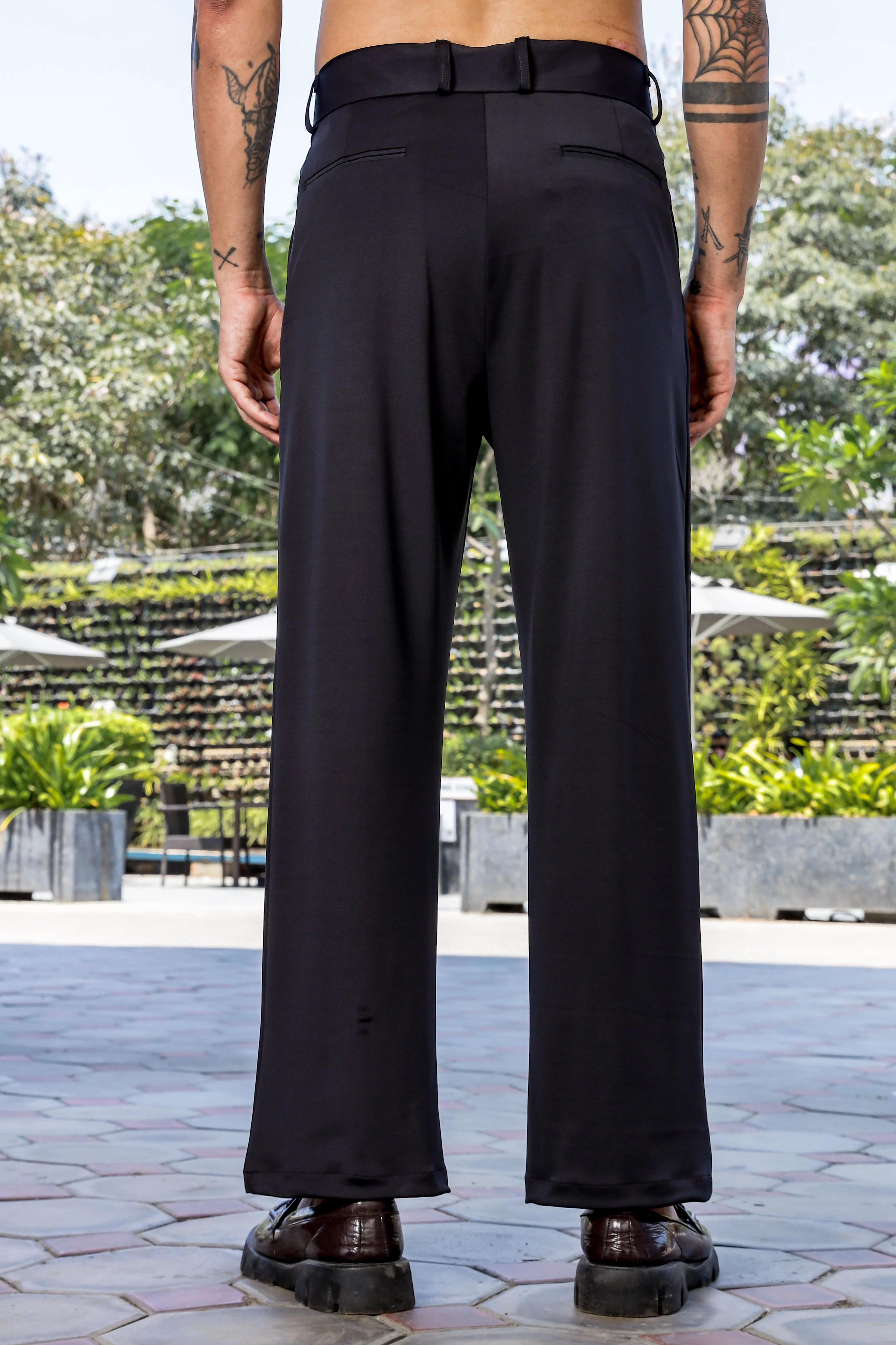 Men Black Korean Trousers - Image 3