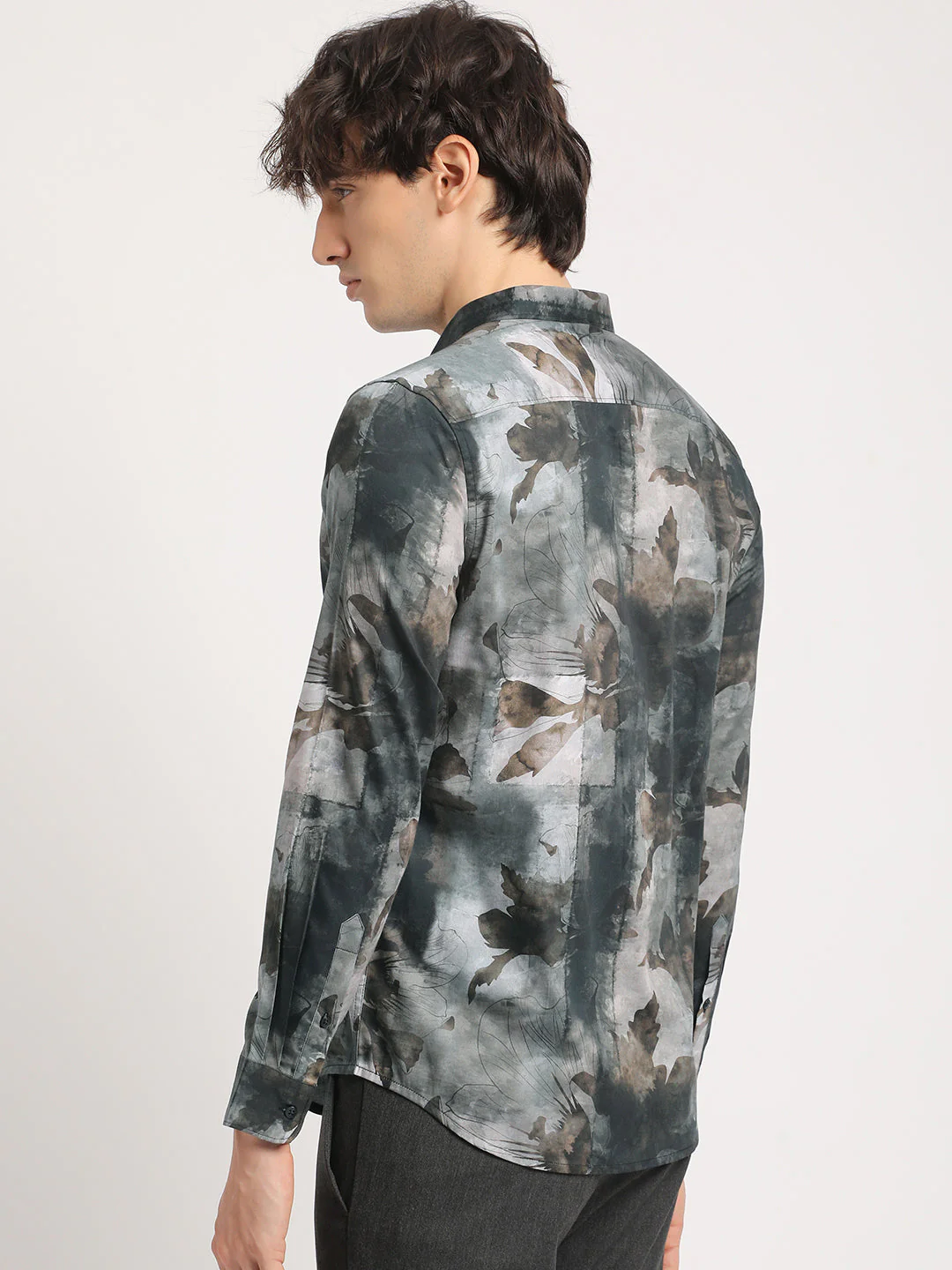 Men  Black Marble Swirl Pattern Long-Sleeve Slim Fit Casual Shirt - Image 4