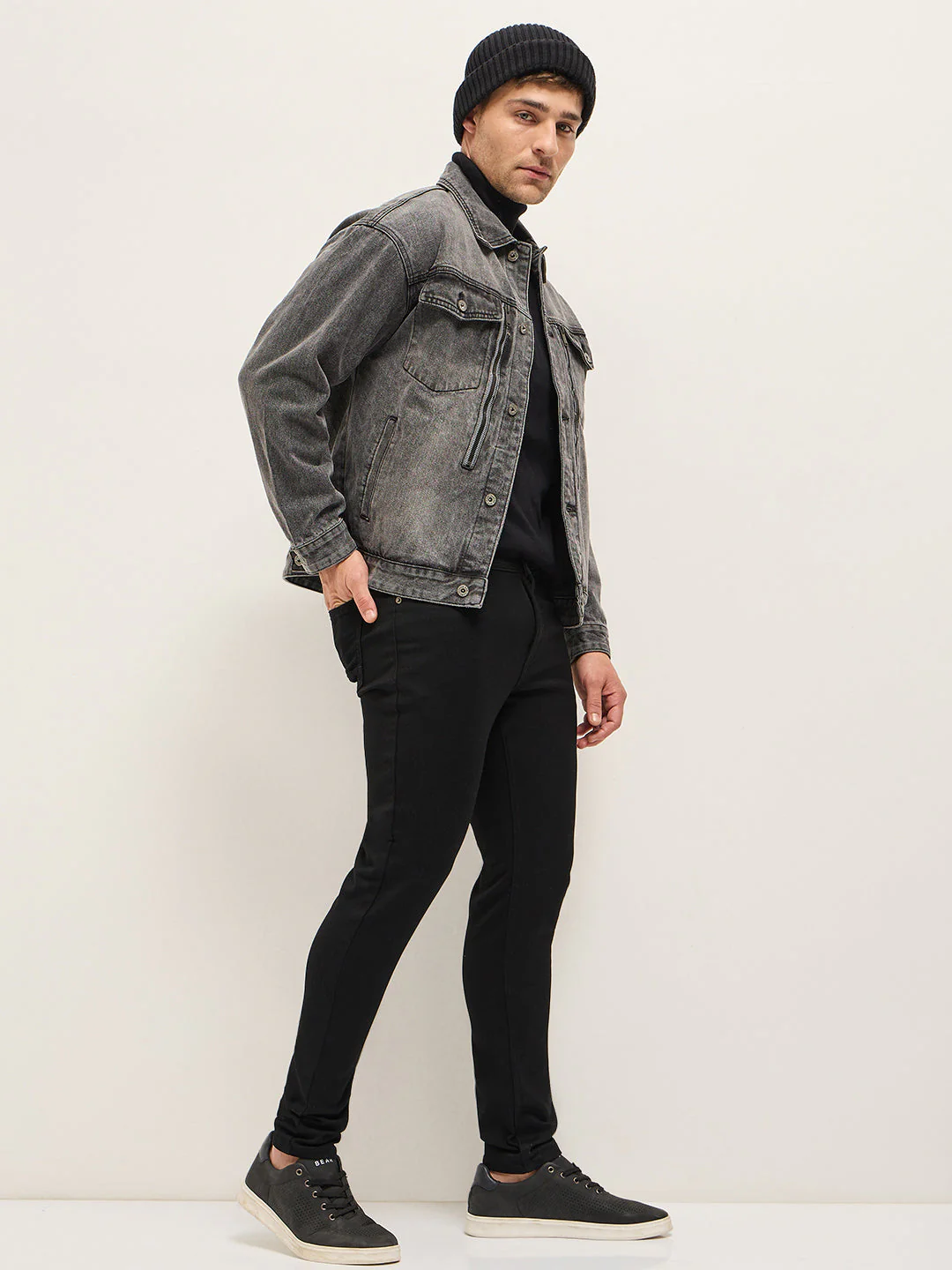 Men Black Mid-Rise Skinny Fit Jeans - Image 3