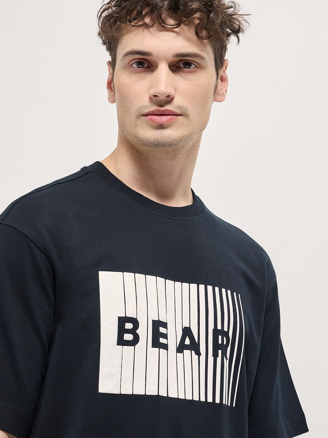 Men Black Monochromatic linear graphic Print Oversize Crew Neck T-shirt - Image 5
