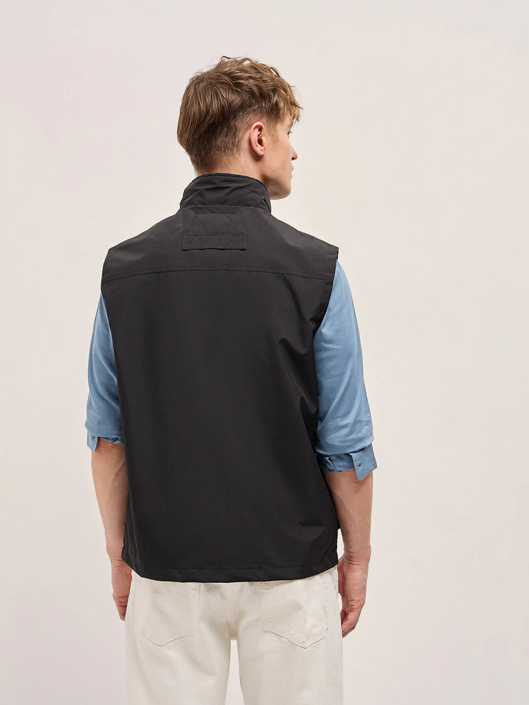 Men Black Outdoor Utility Multi-Pocket Vest Jacket - Image 2