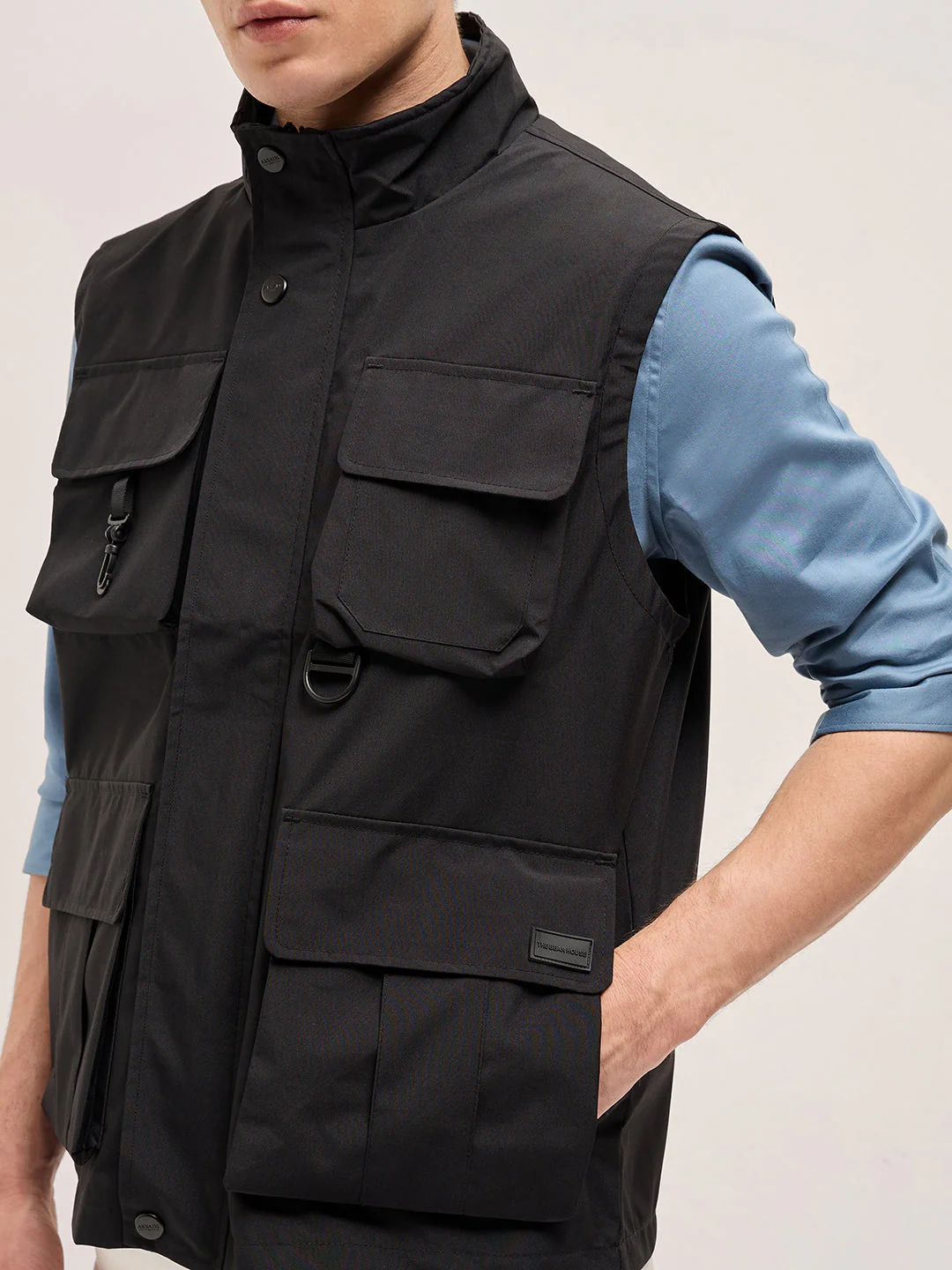 Men Black Outdoor Utility Multi-Pocket Vest Jacket - Image 5